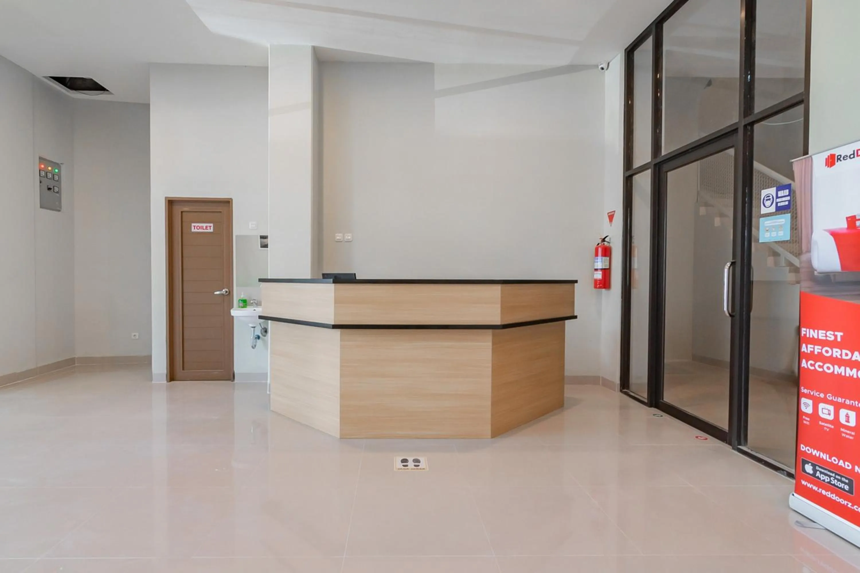 Lobby or reception in RedDoorz Plus @ Karapitan Street