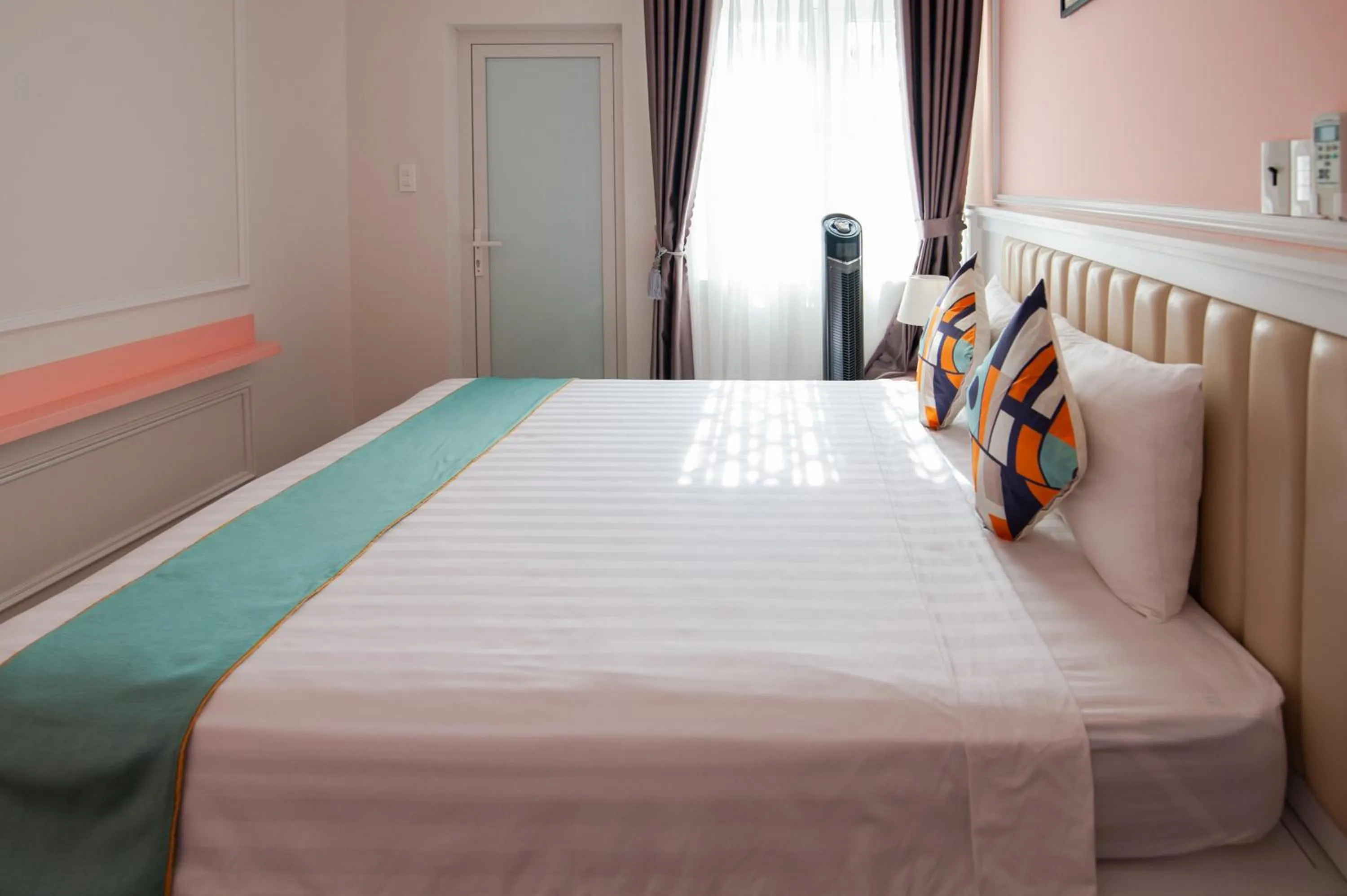 Bedroom, Bed in The View Hotel