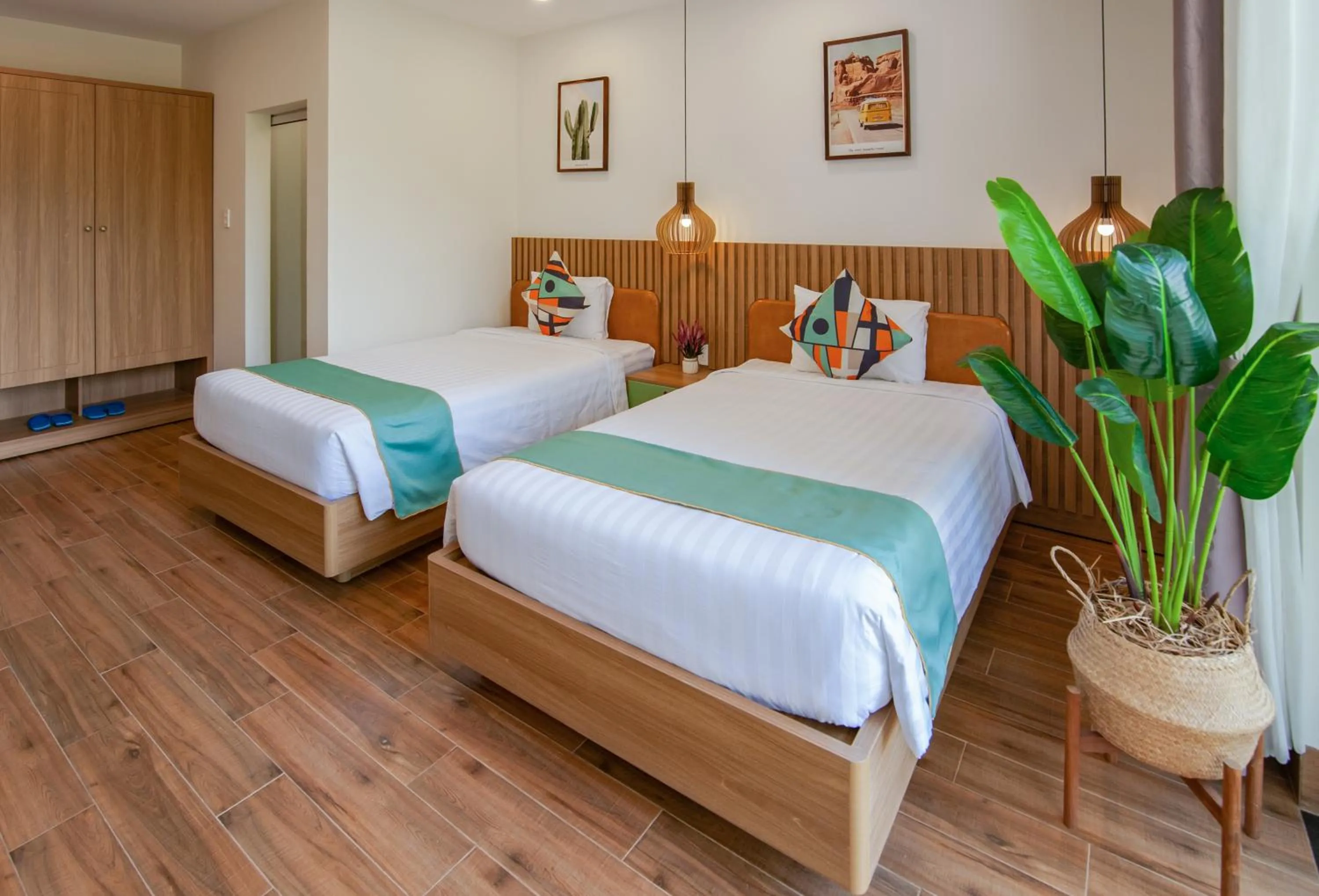 Property building, Bed in The View Hotel