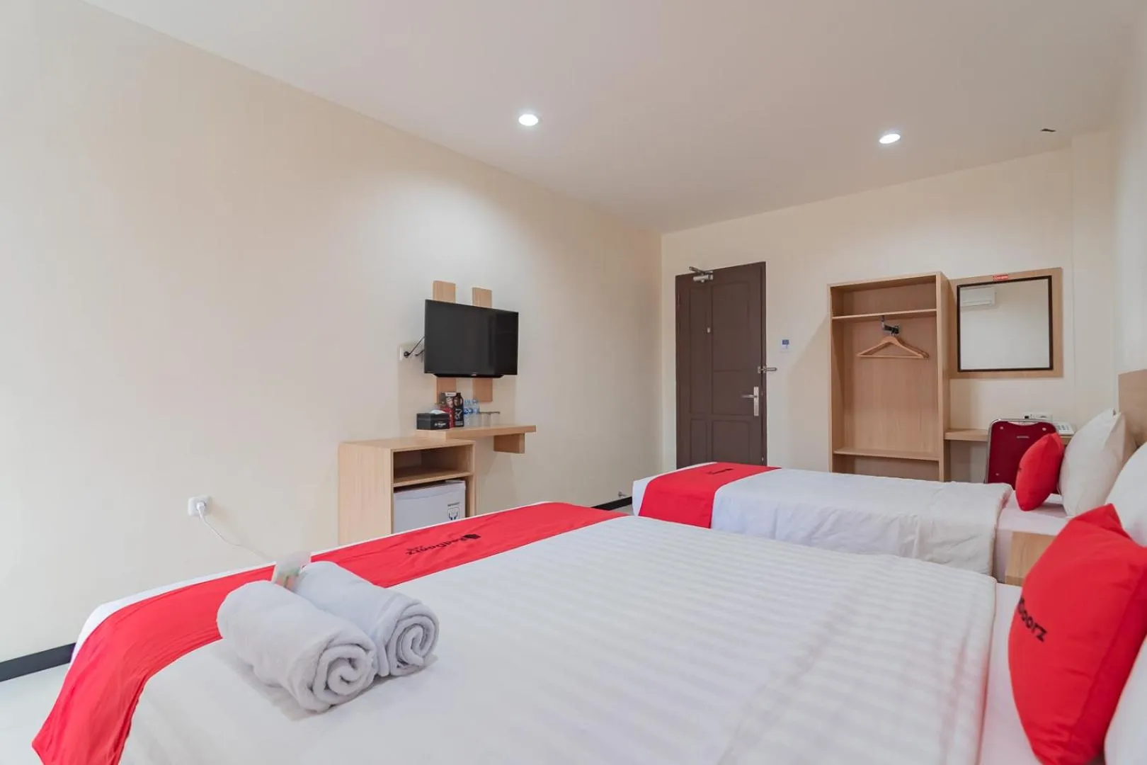 Bed in RedDoorz Syariah Plus near Tanjungpura University 2 Pontianak