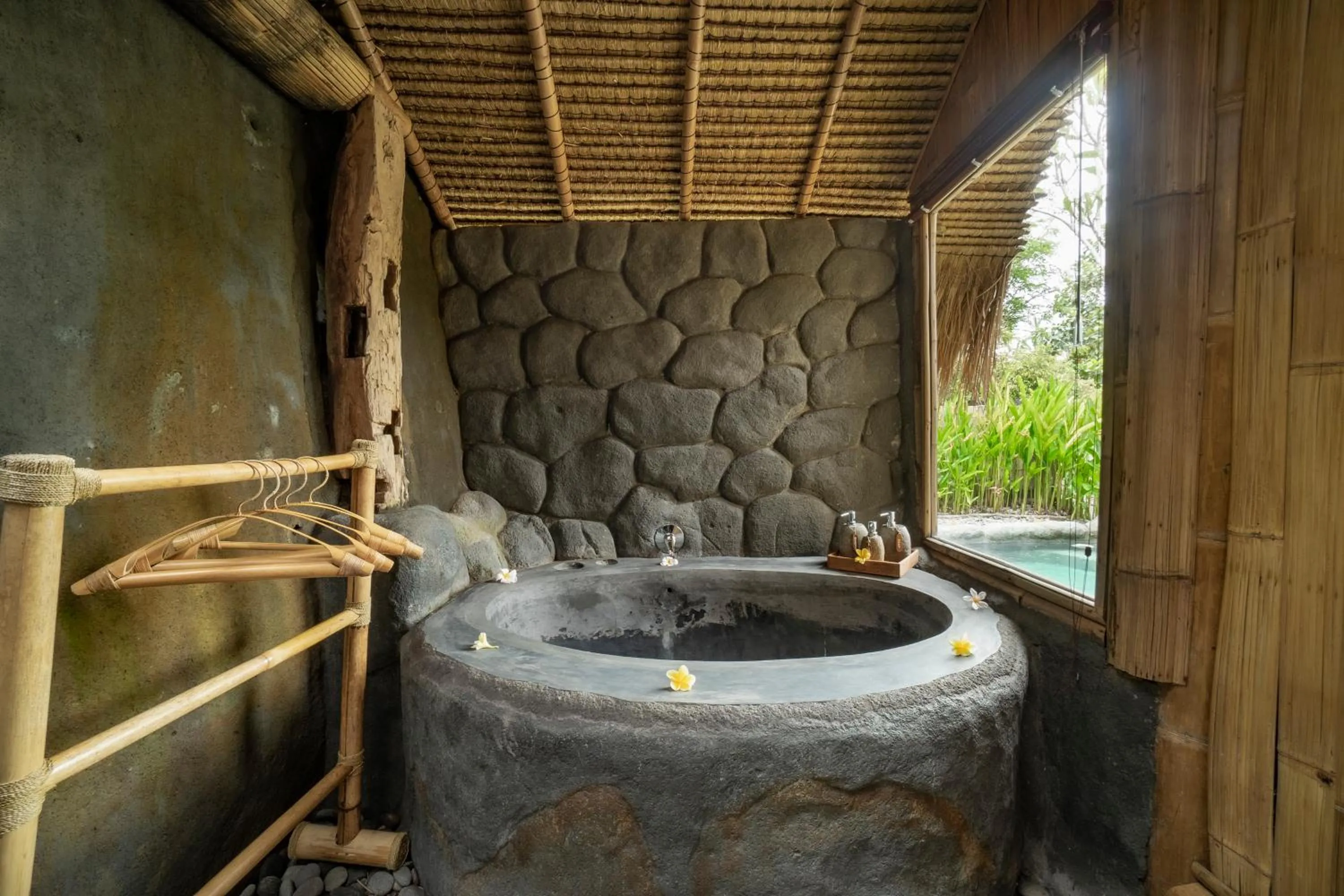 Bath in Magatama Villa by Mahaputra