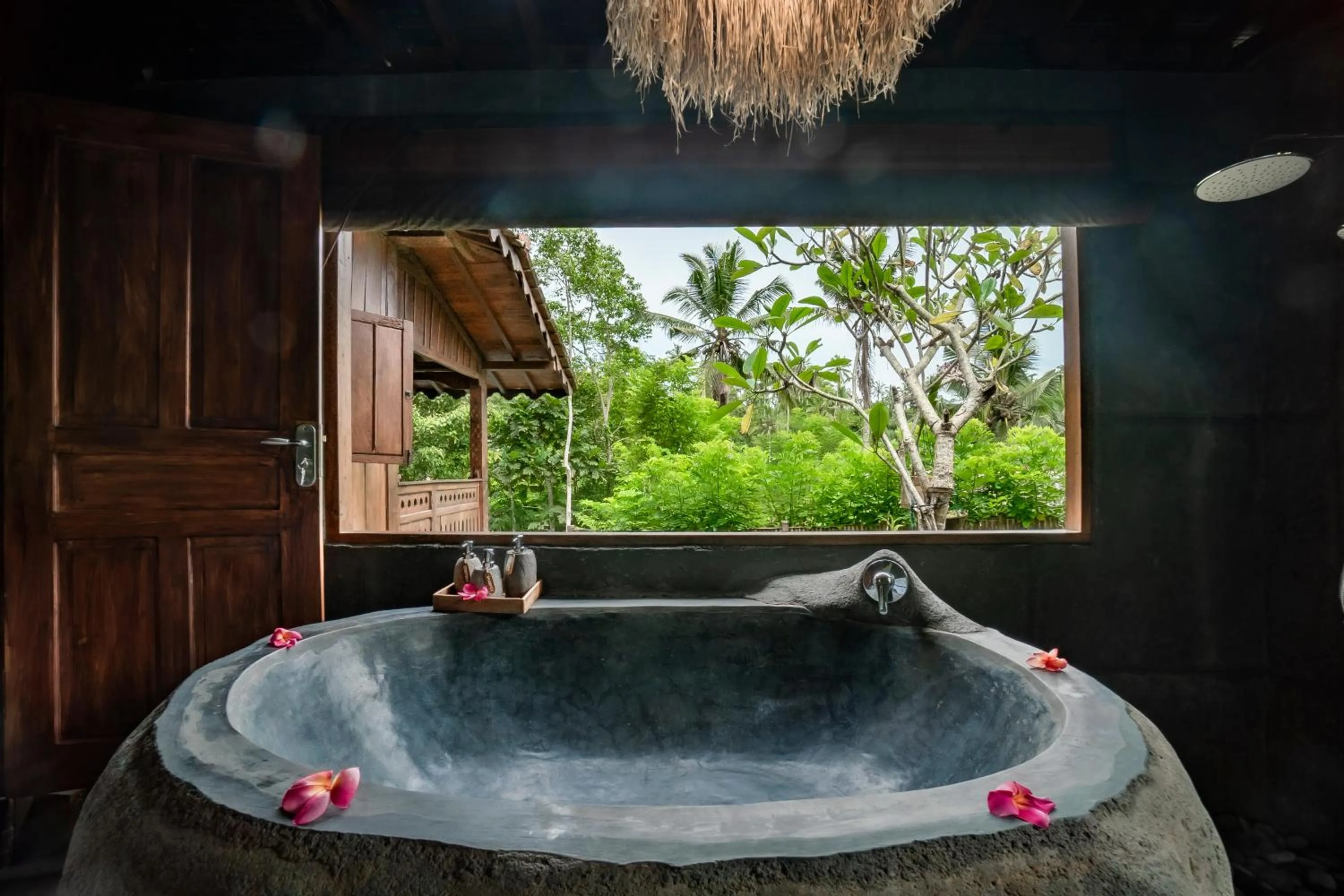 Bath in Magatama Villa by Mahaputra