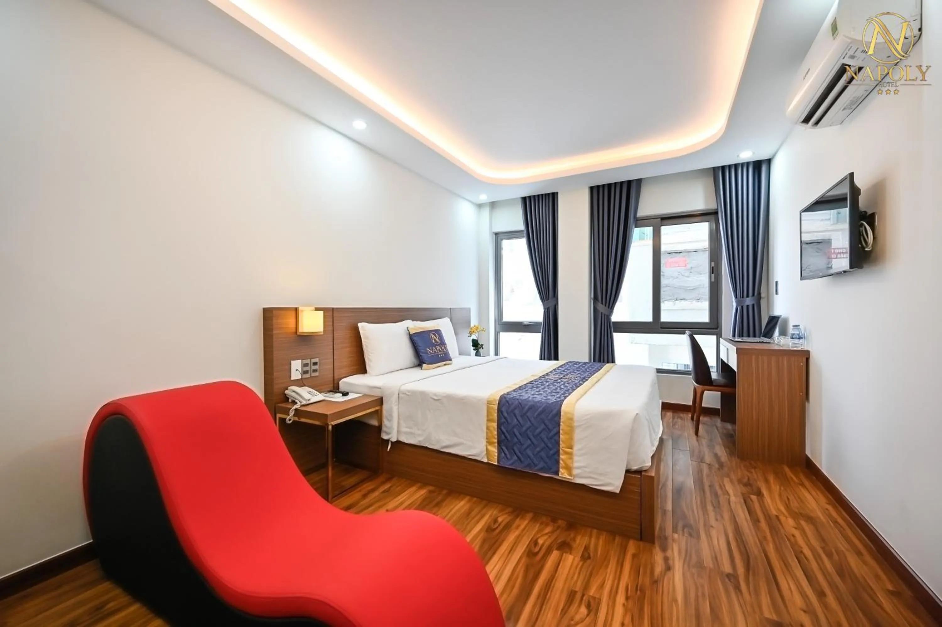 Photo of the whole room, Bed in Napoly Hotel