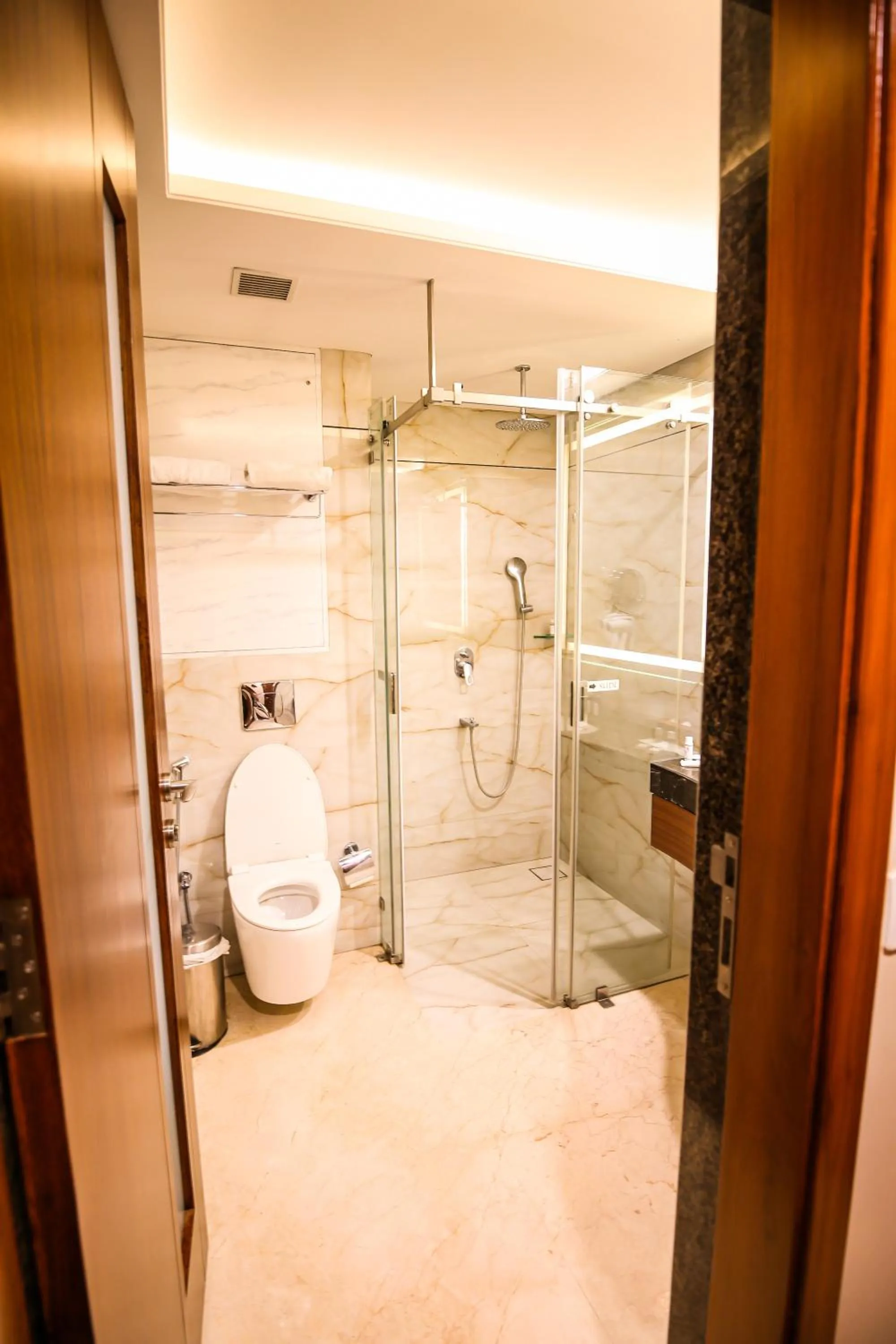 Bathroom in Pristine Hotel, Varanasi