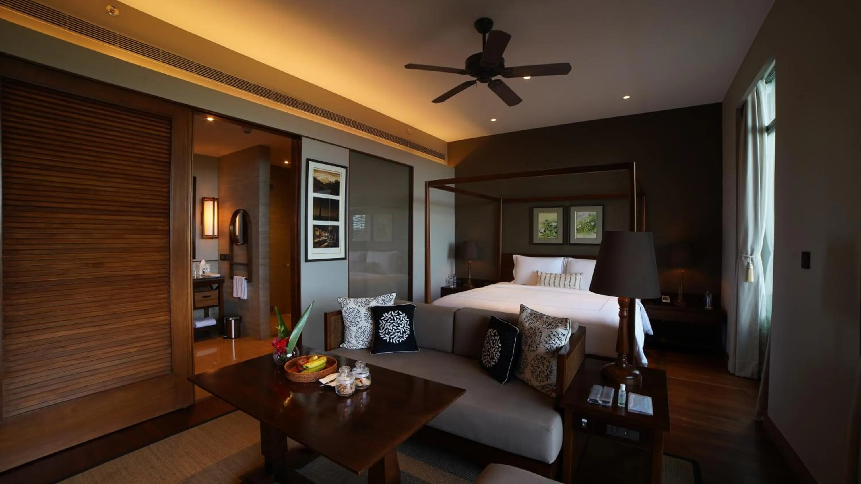 Bedroom, Bed in Taj Chia Kutir Resort & Spa Darjeeling