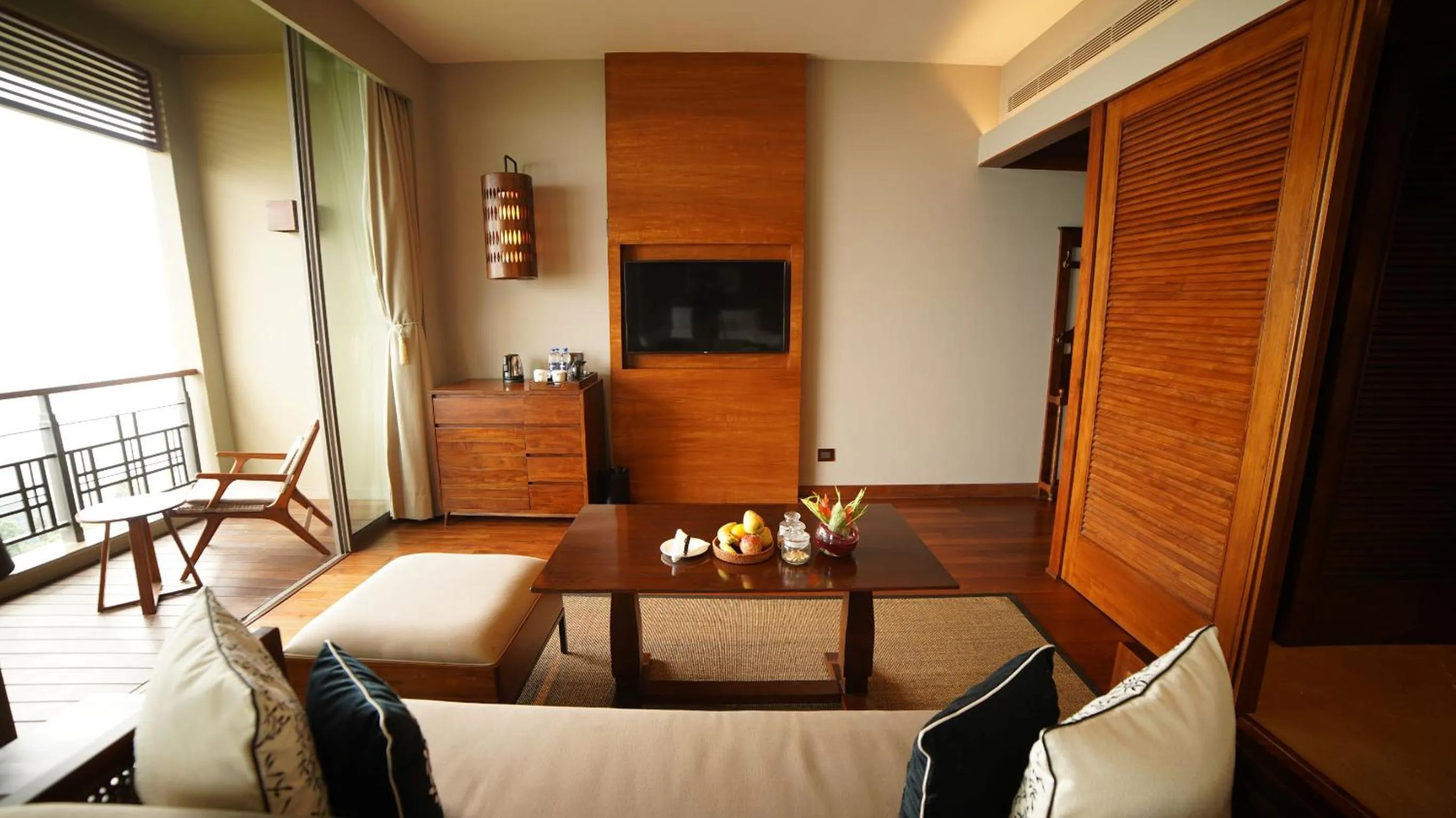 Bedroom in Taj Chia Kutir Resort & Spa Darjeeling