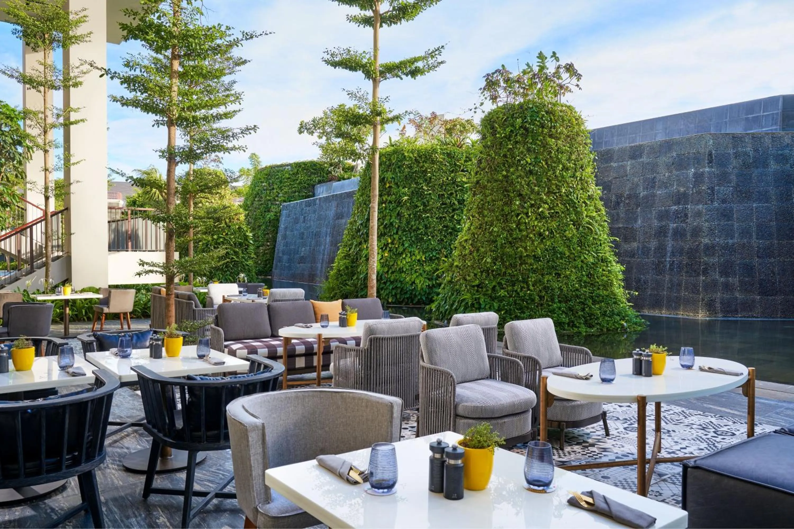 Restaurant/places to eat in Renaissance Bali Nusa Dua Resort