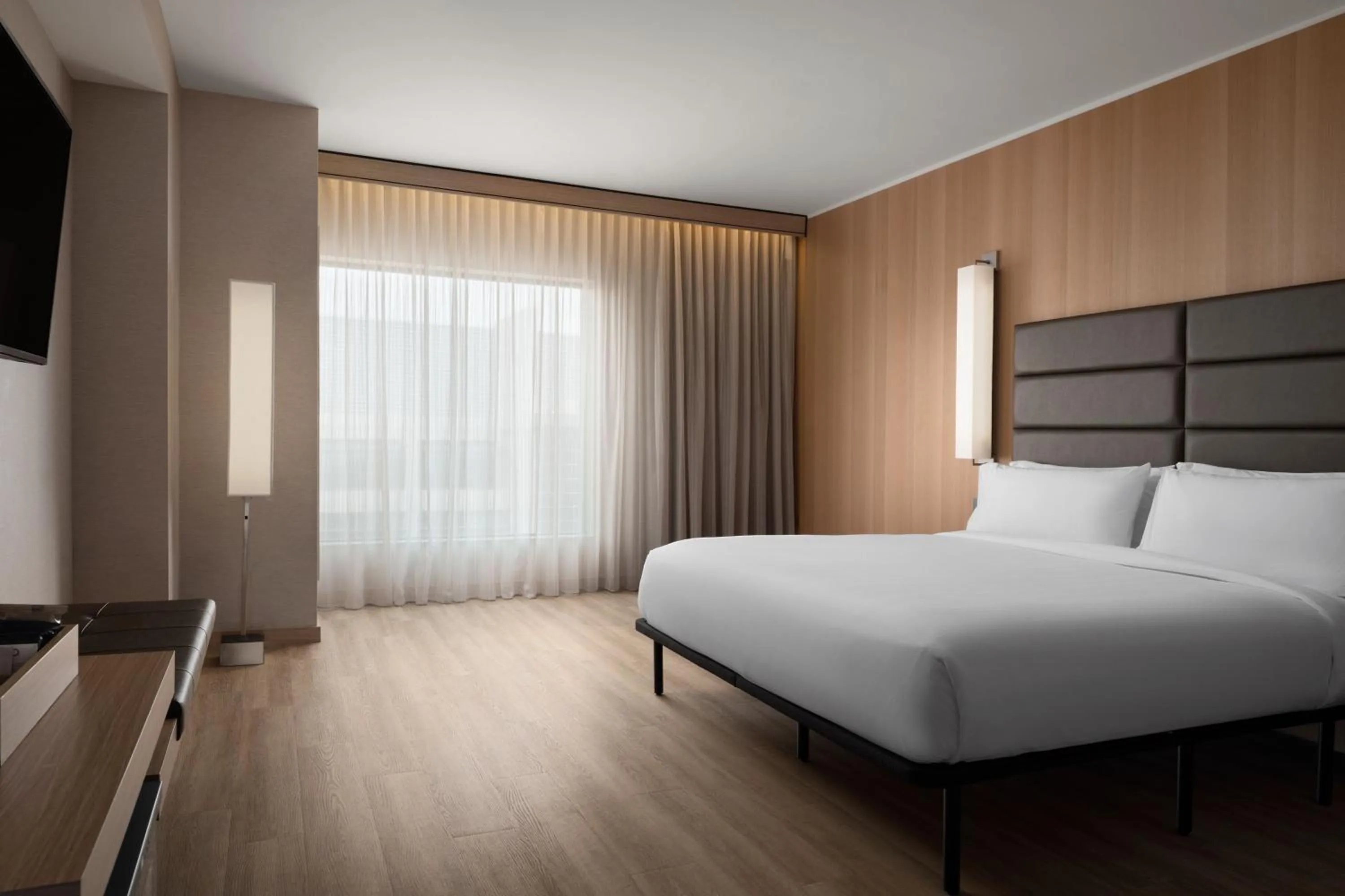 Photo of the whole room, Bed in AC Hotel by Marriott Phoenix Downtown