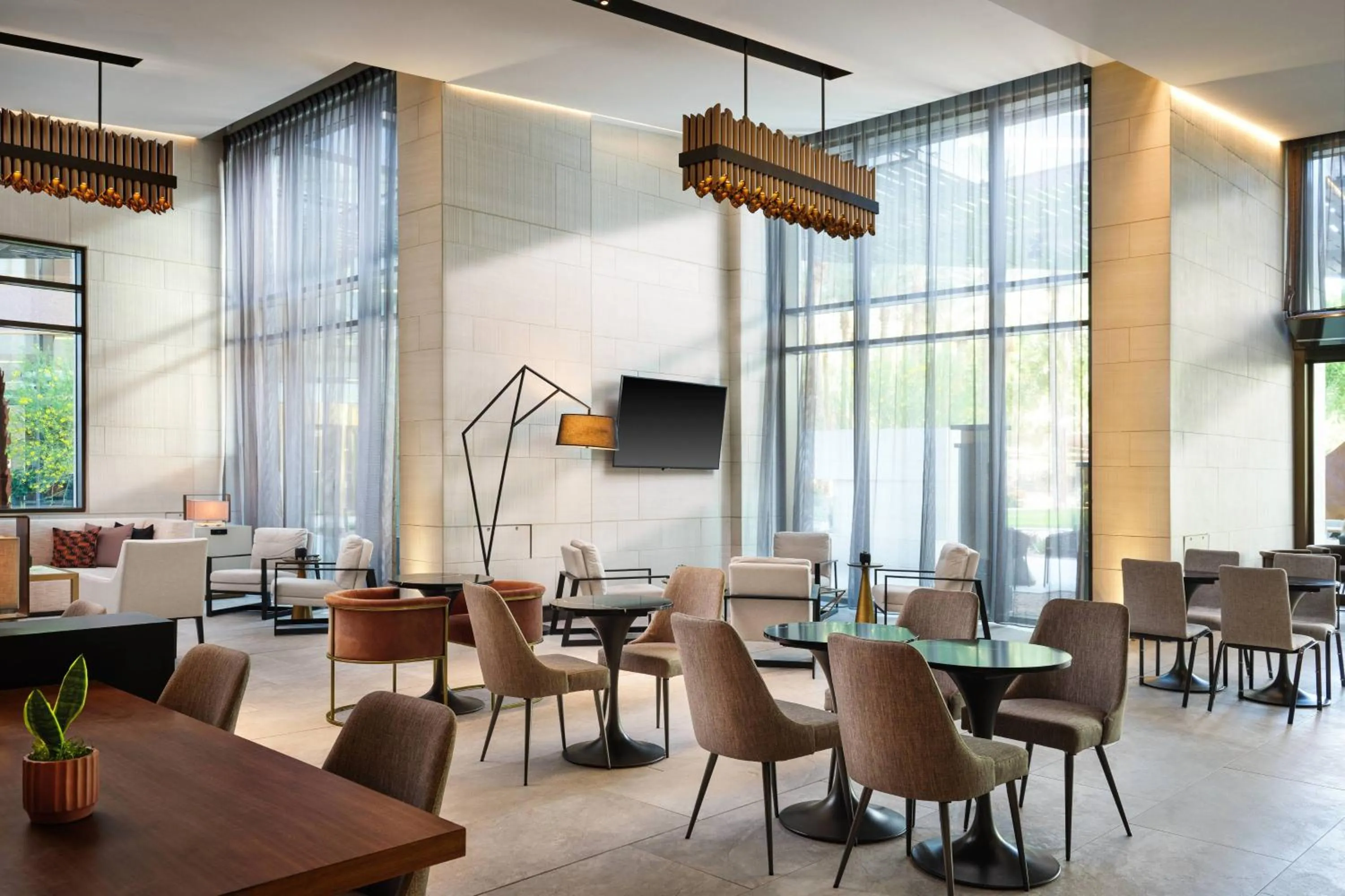 Restaurant/places to eat in AC Hotel by Marriott Phoenix Downtown