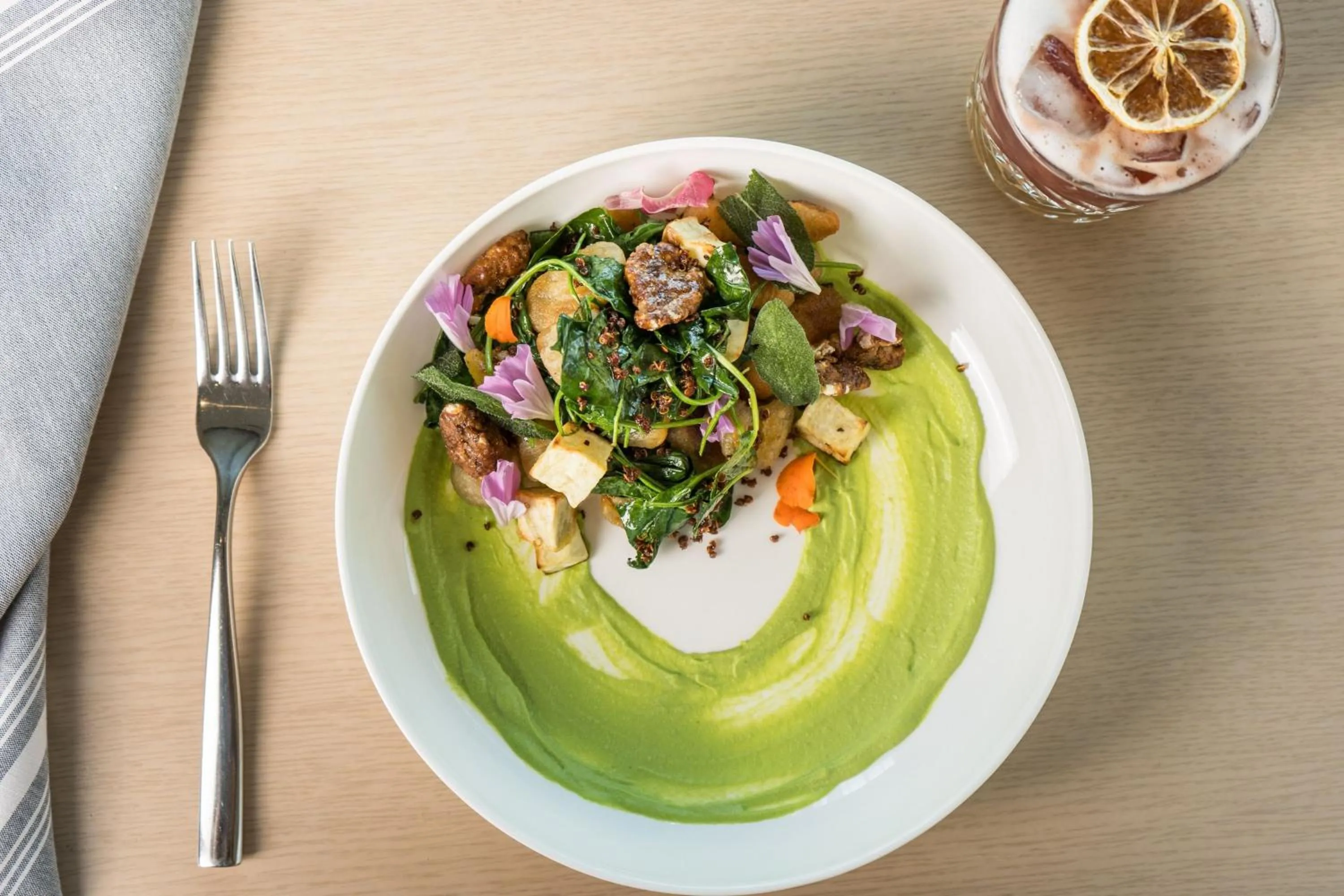 Kitchen or kitchenette in The Westin Tempe