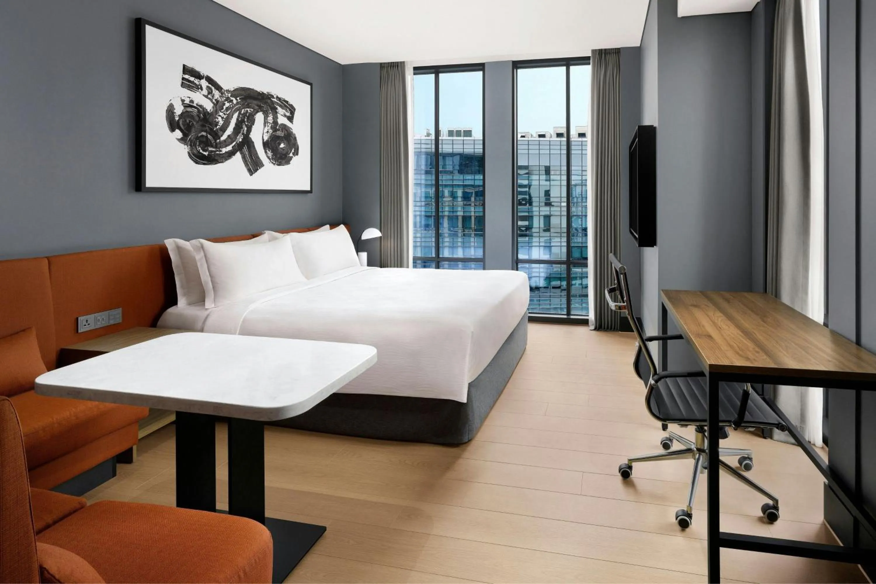 Photo of the whole room, Bed in GRAVITY JOSUN Seoul Pangyo, Autograph Collection