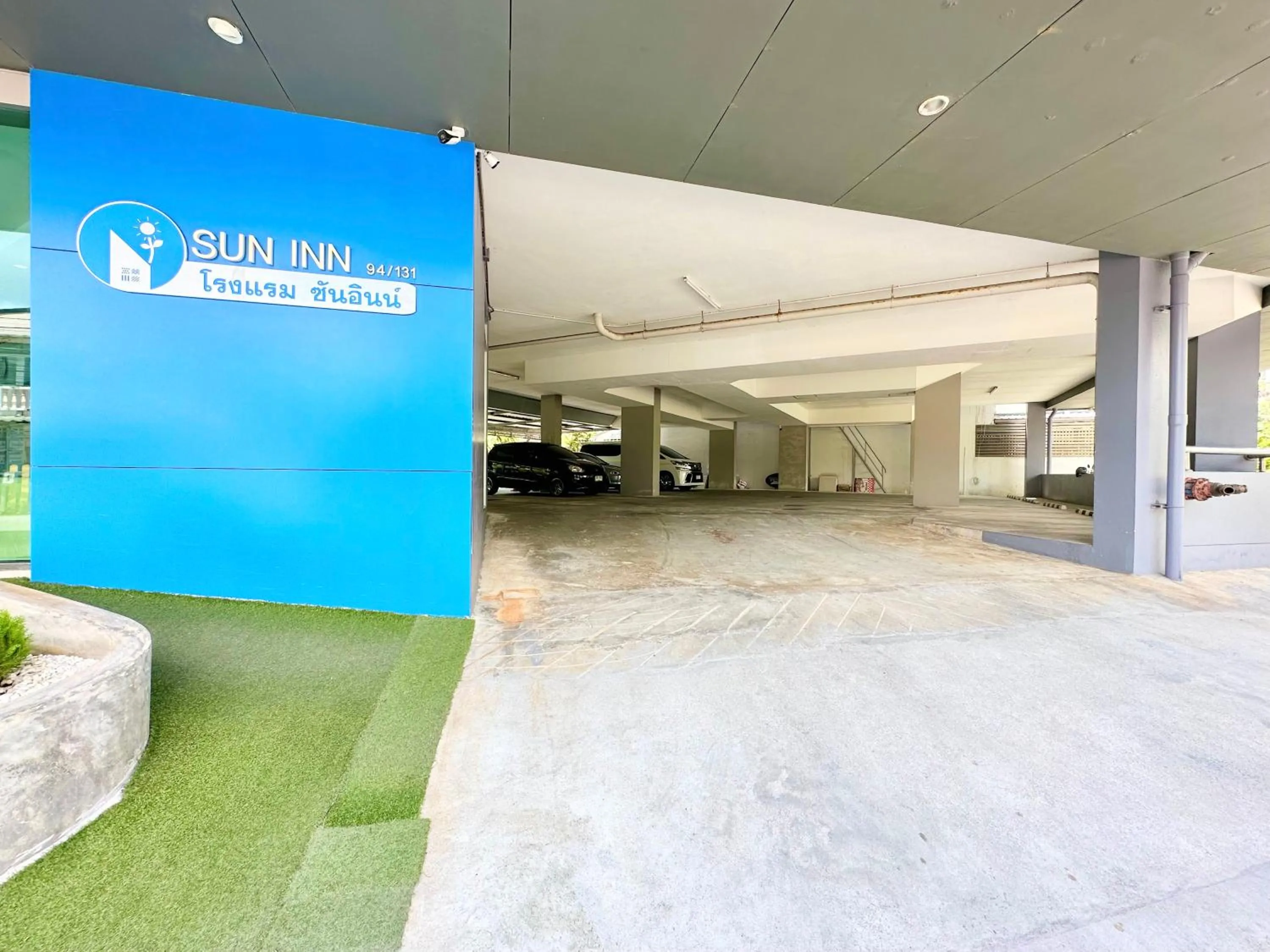 Property building in Sun Inn