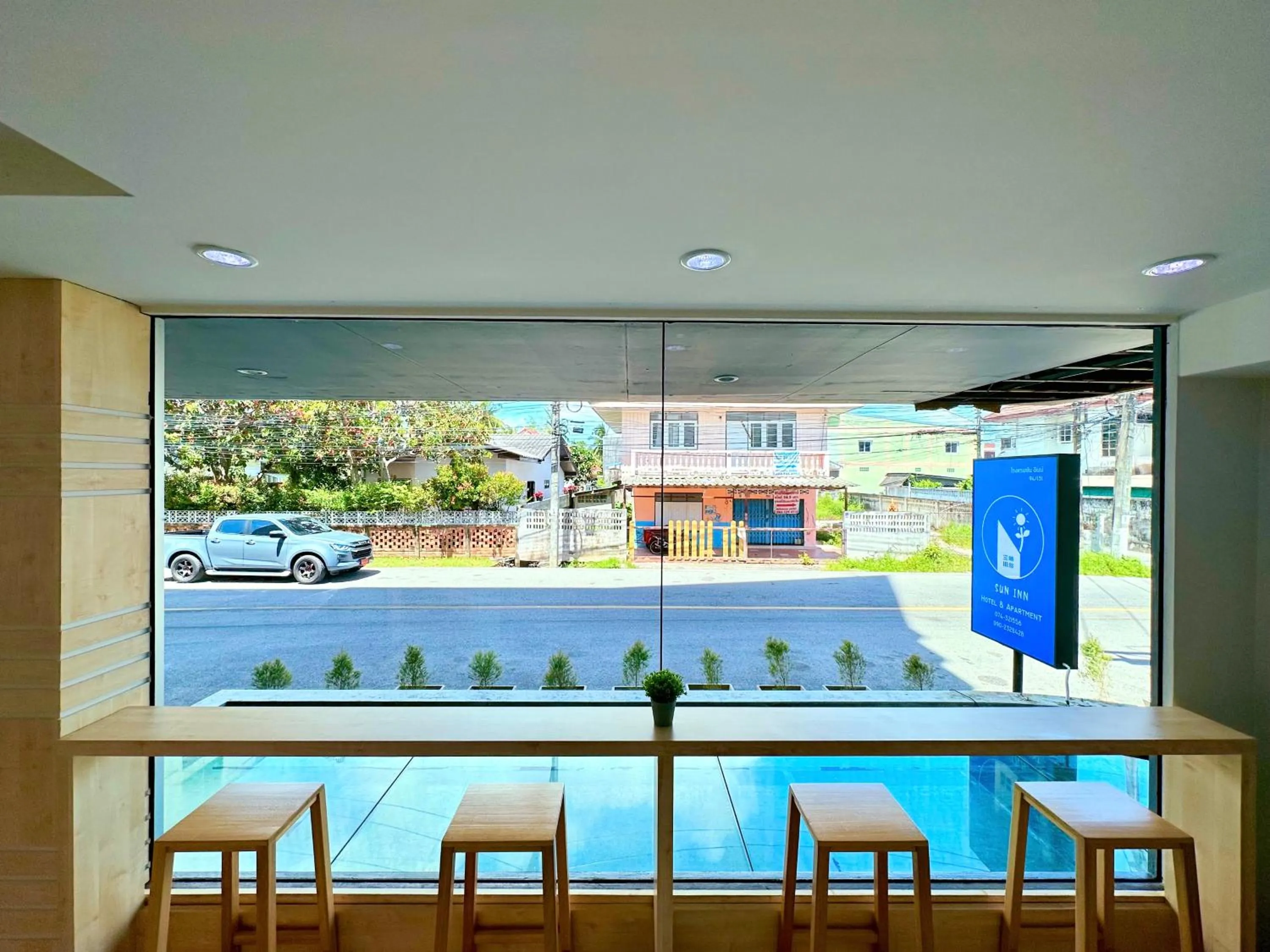 Property building in Sun Inn