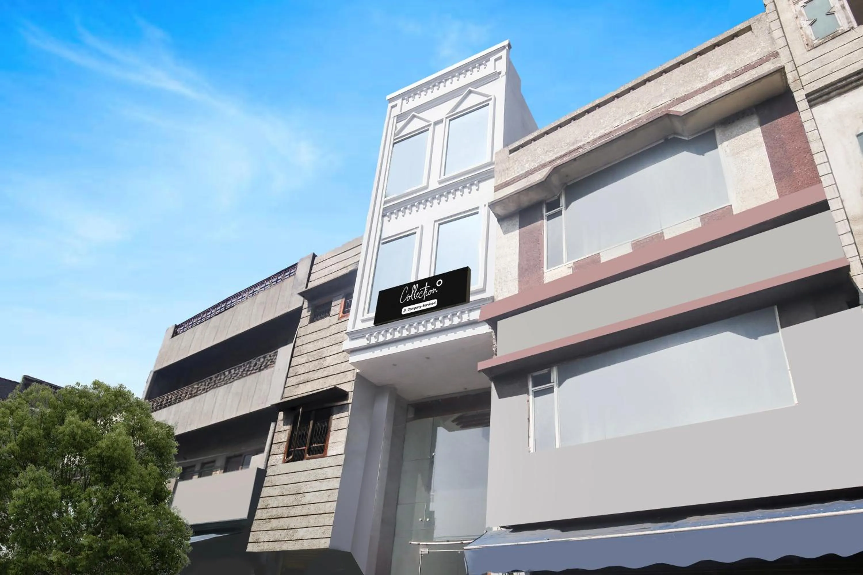 Facade/entrance in Super Collection O Amritsar Near Railway Station