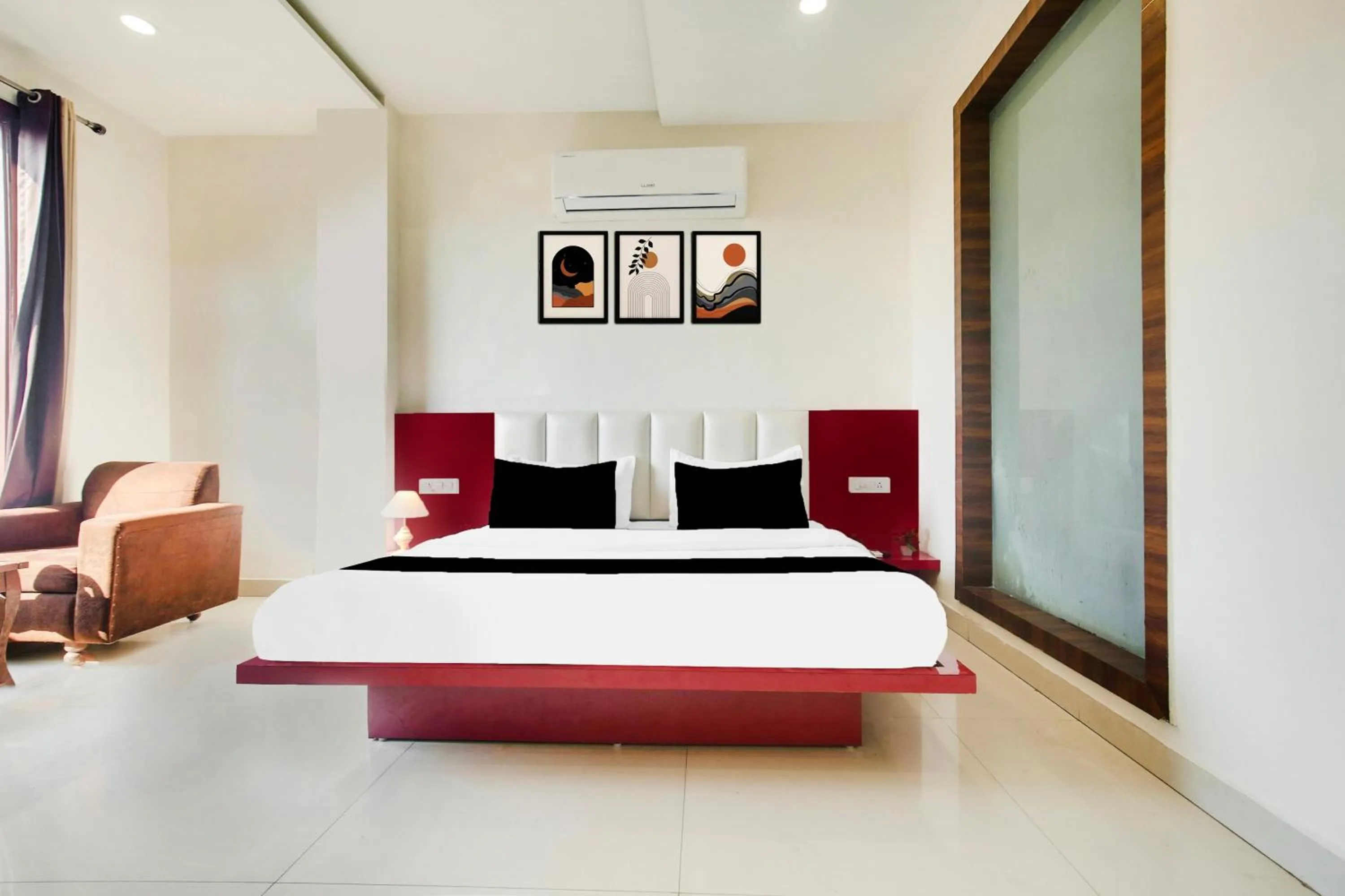 Bedroom, Bed in Super Collection O Amritsar Near Railway Station