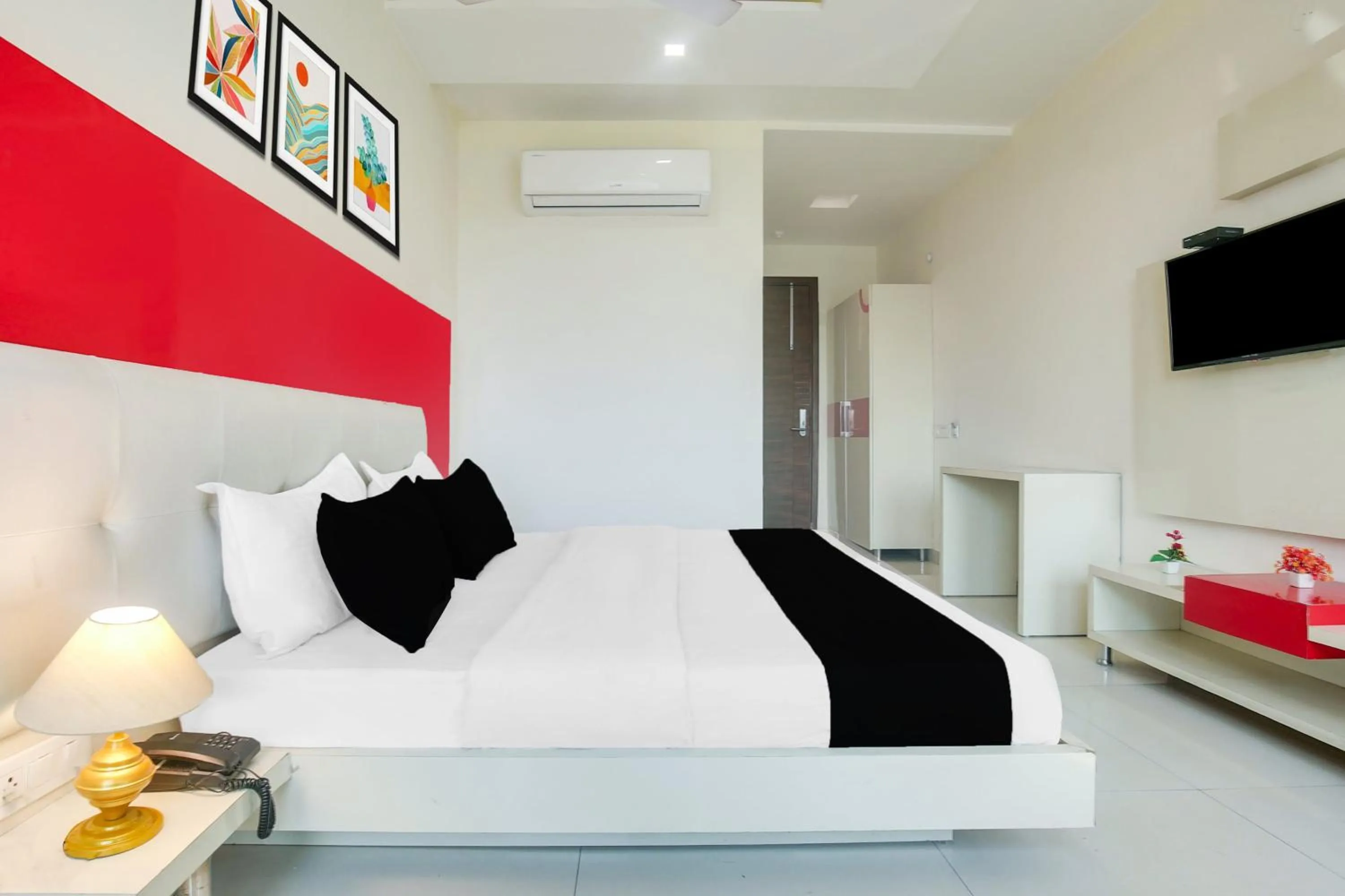 Bedroom, Bed in FabHotel Golden Home