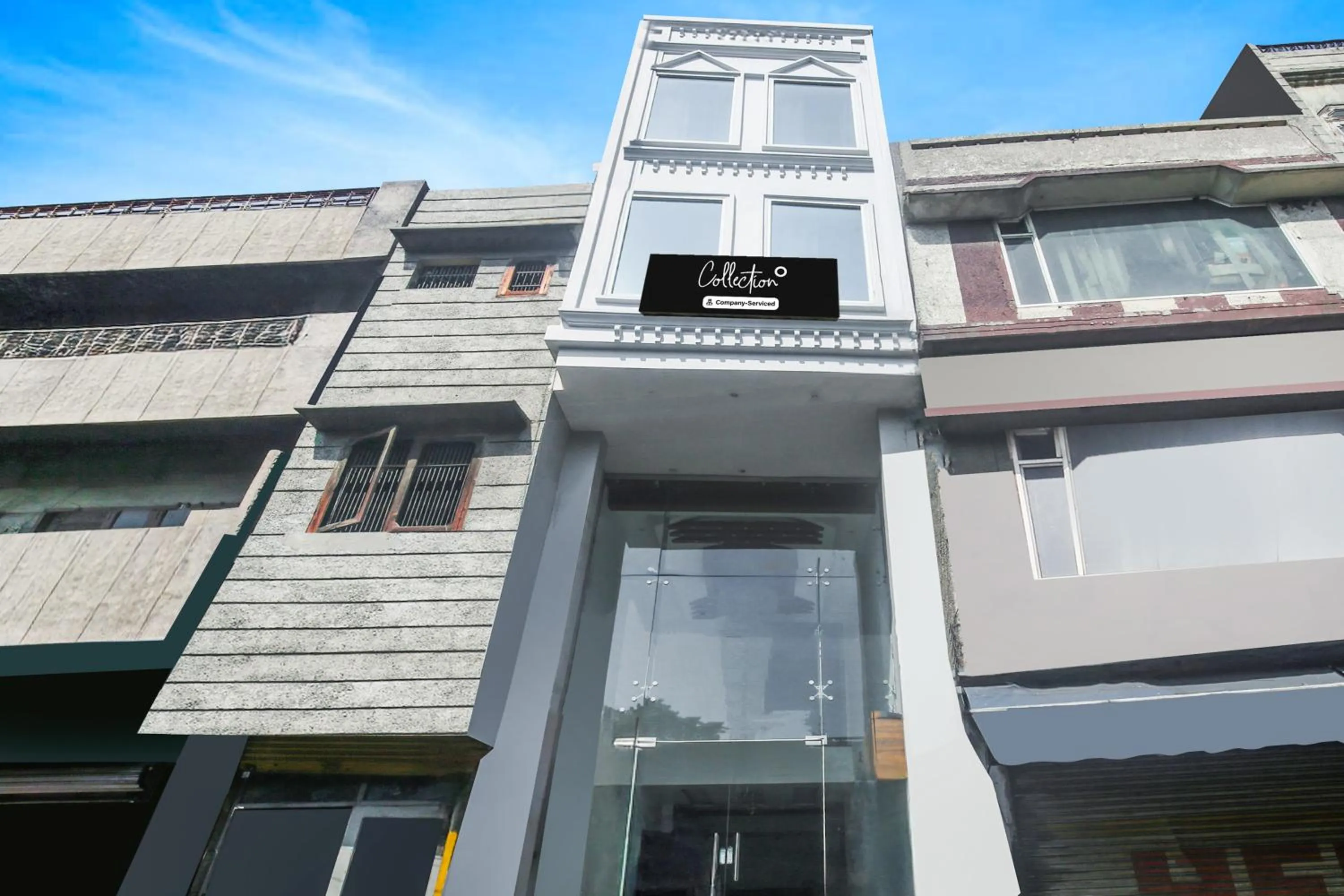 Facade/entrance in FabHotel Golden Home