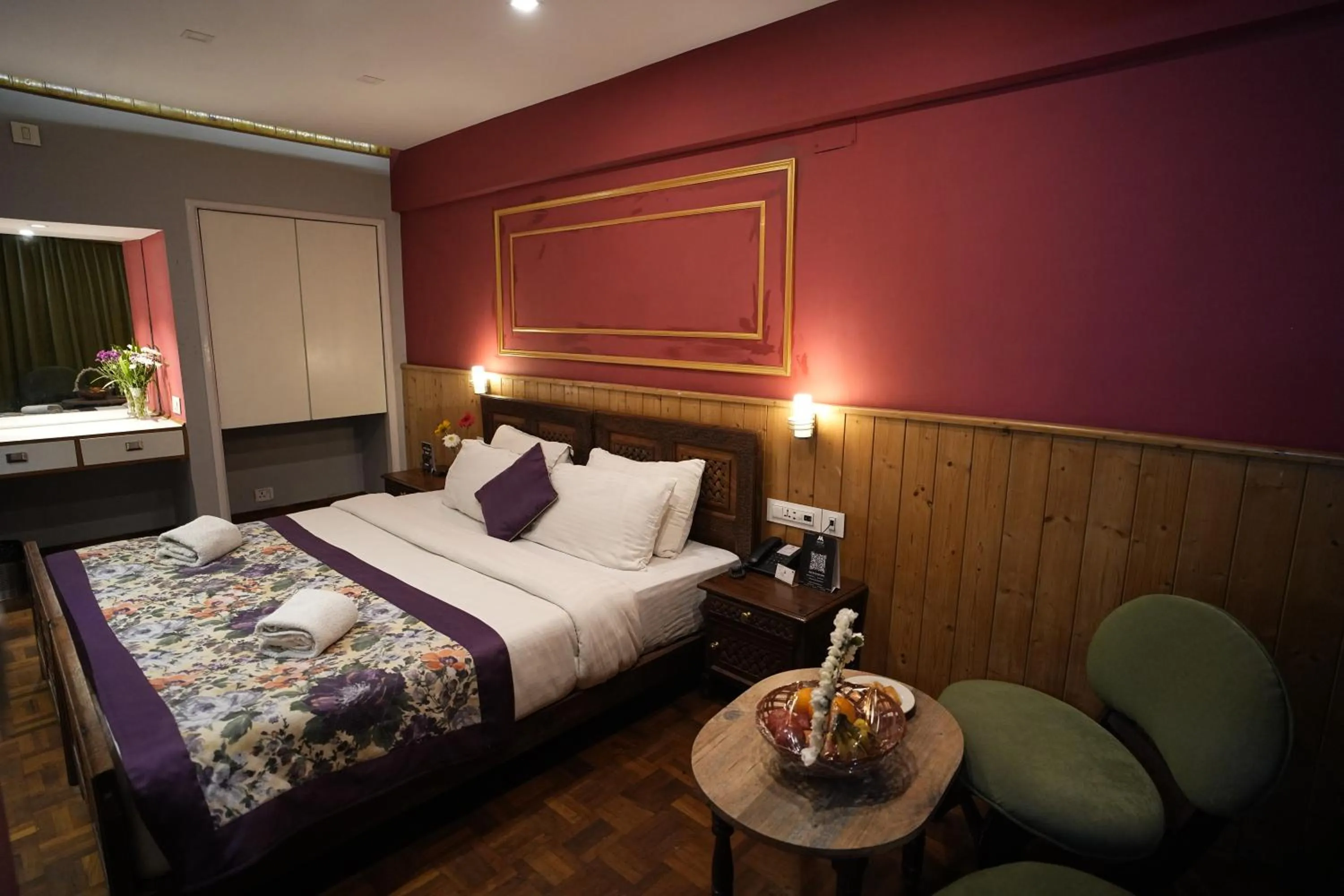 Bed in Mount Conifer Suites & Spa