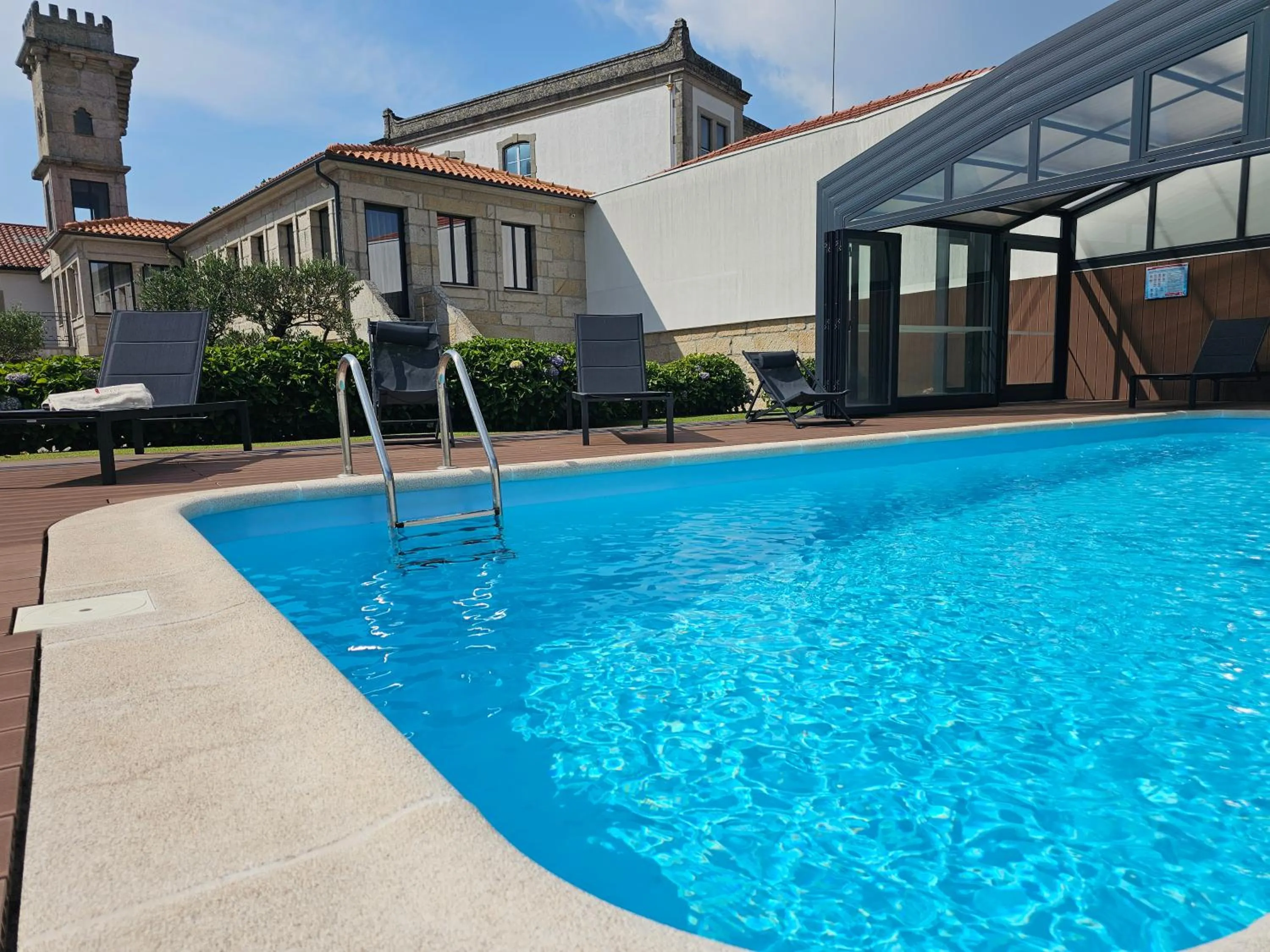 Swimming pool in Casa da Torre - Viseu