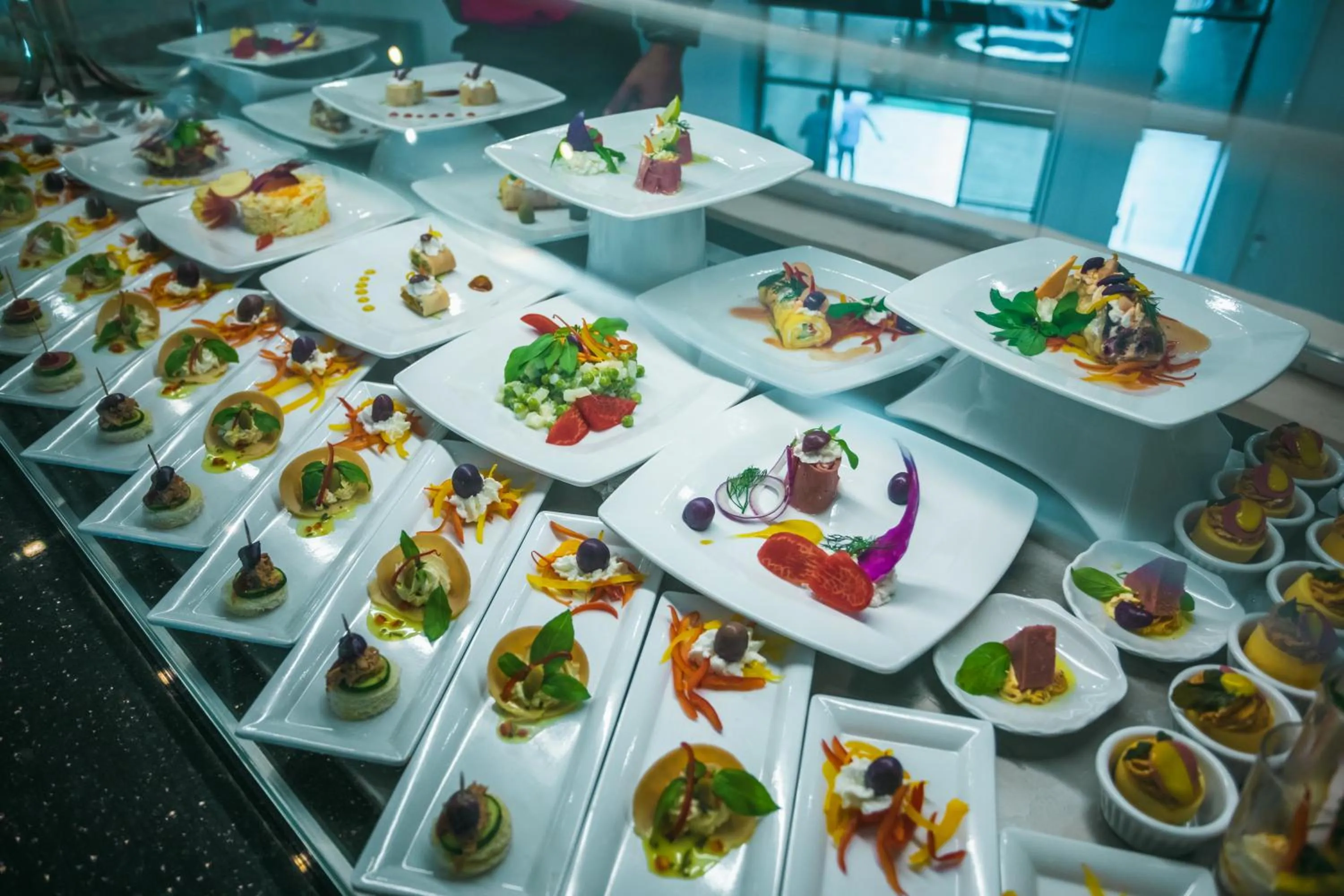 Food and drinks in La Rosa Waves Beach - Couple & Families Only