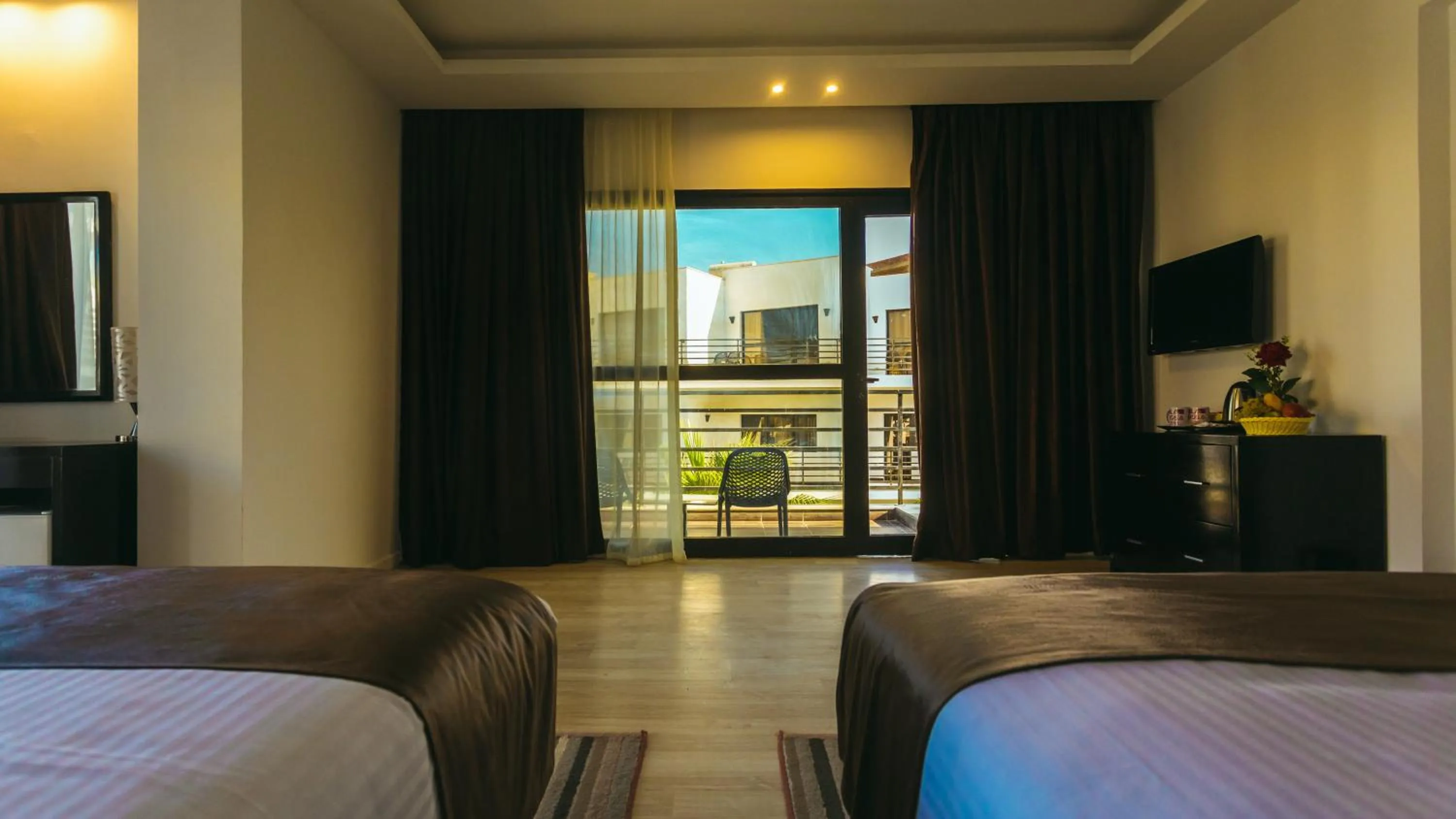 Bedroom in La Rosa Waves Beach - Couple & Families Only