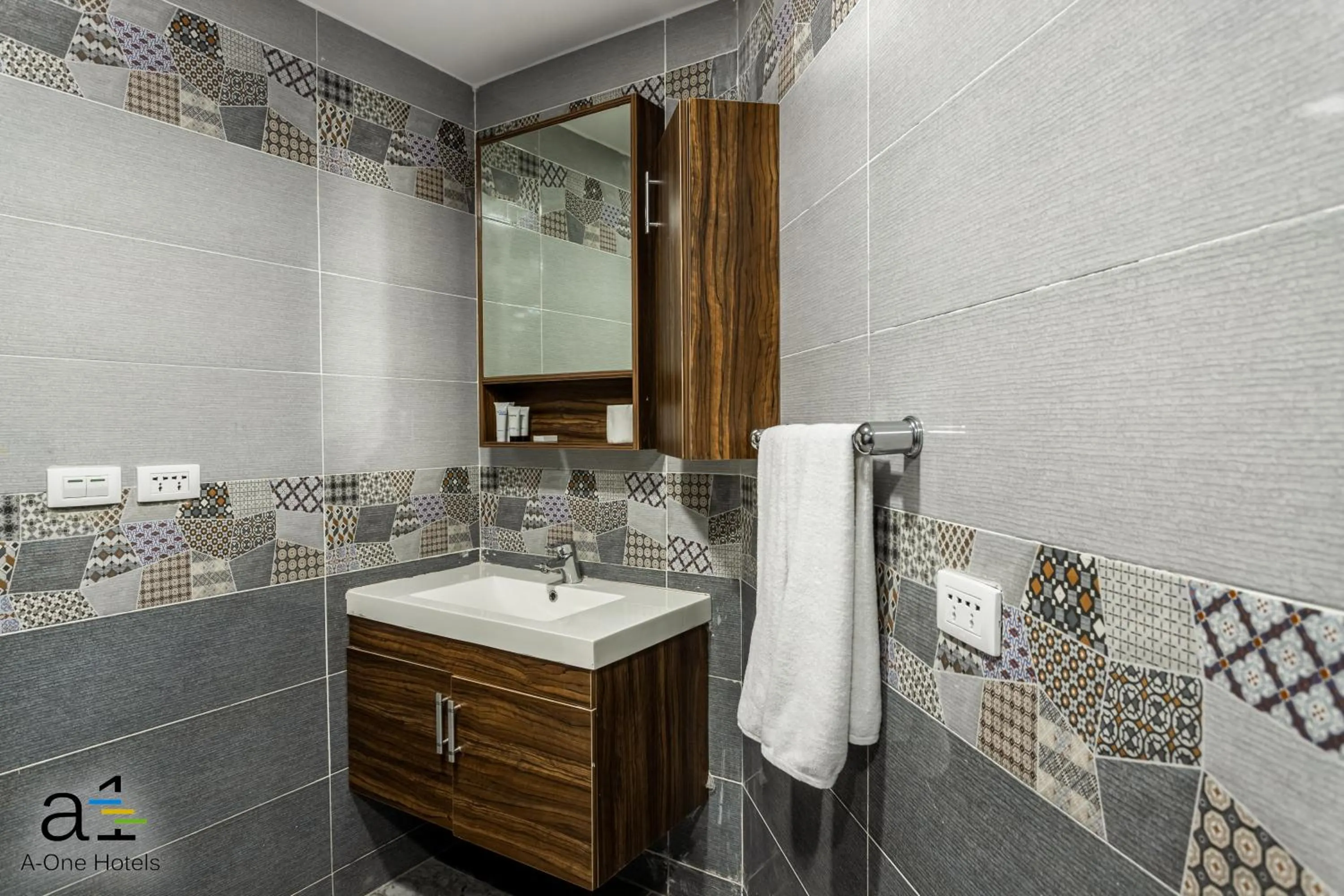 Bathroom in La Rosa Waves Beach - Couple & Families Only