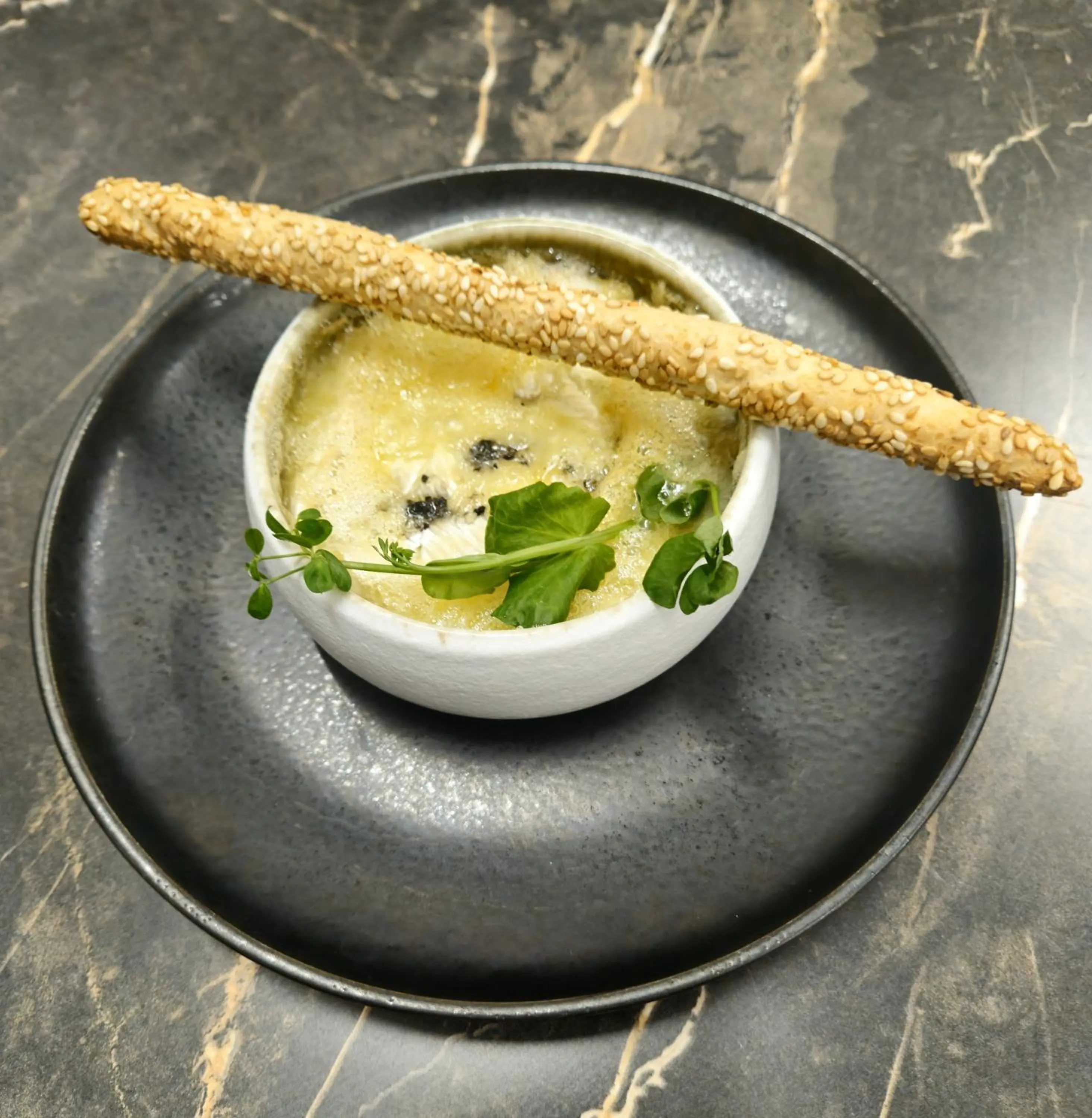 Restaurant/places to eat in Logis Loire Hotel - Les Cocottes Restaurant