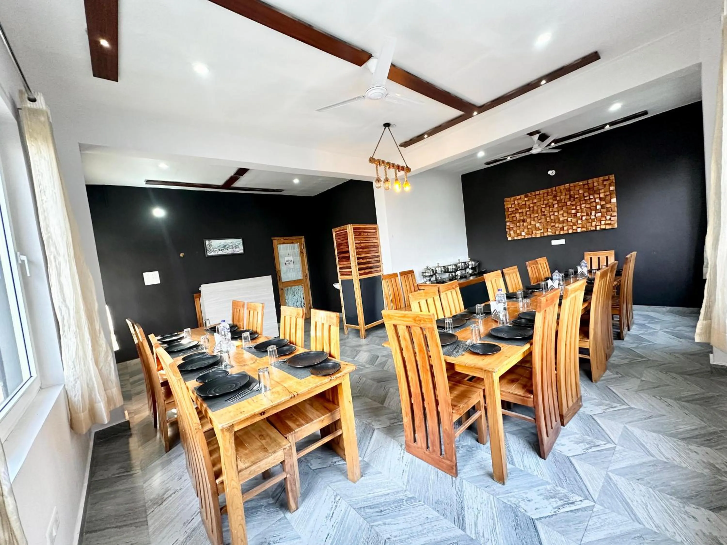 Restaurant/places to eat in The Billing Health Resort