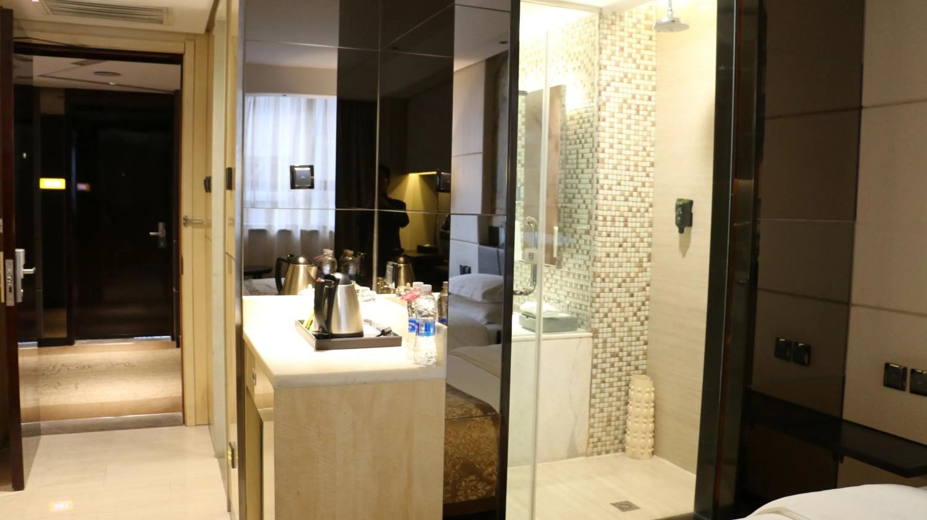 Coffee/tea facilities in Ramada by Wyndham Xian Long march