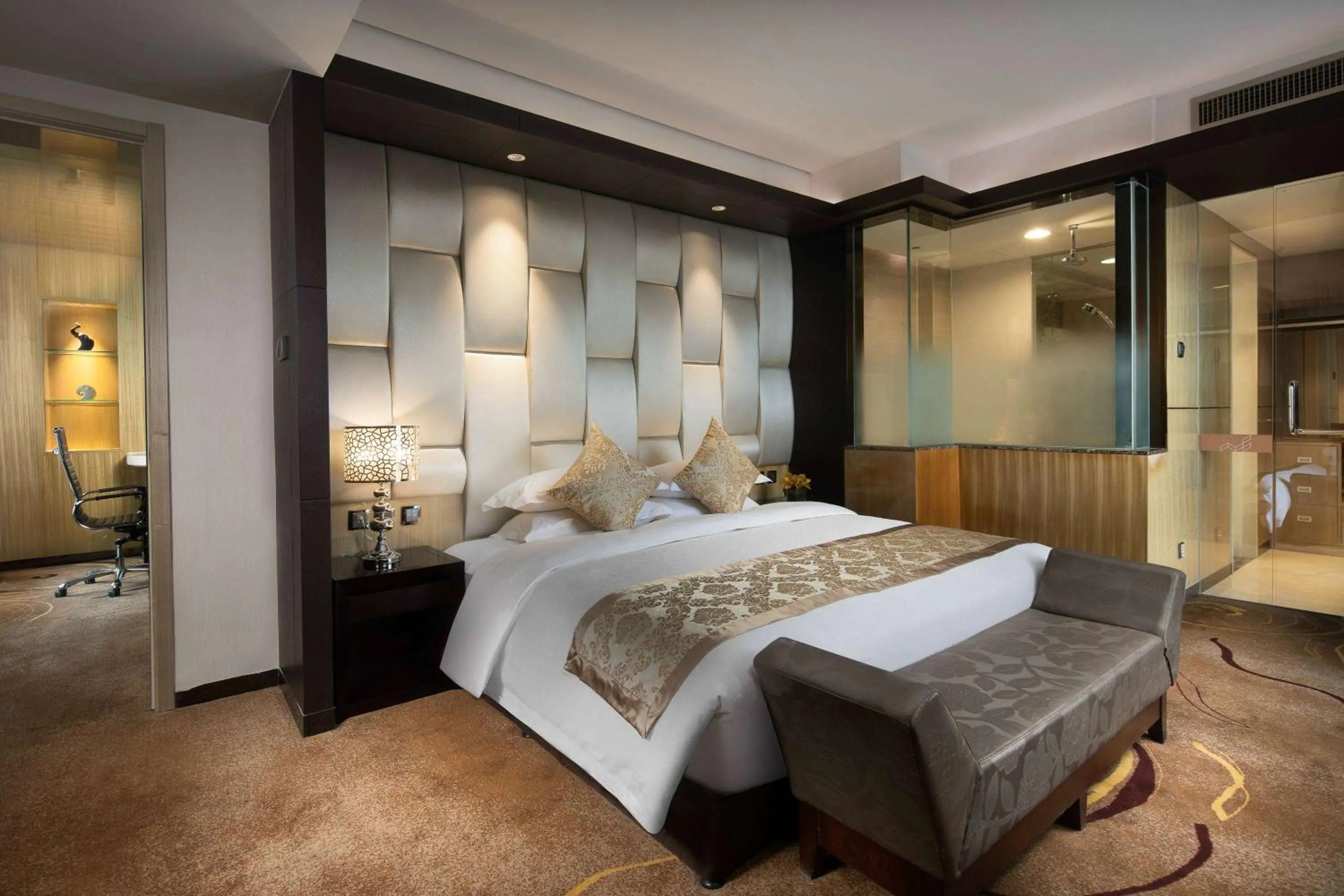 Photo of the whole room in Ramada by Wyndham Xian Long march