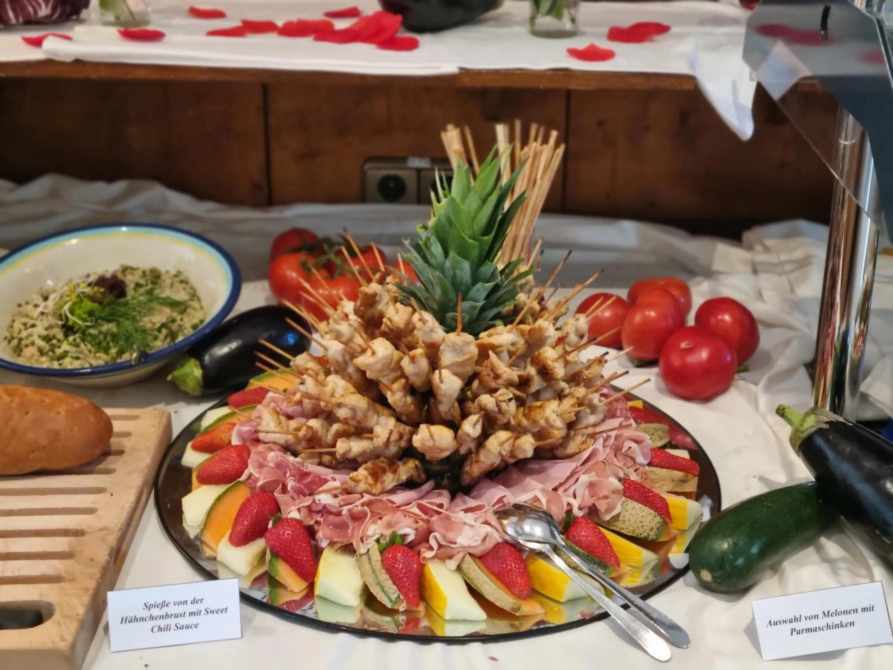 Restaurant/places to eat in Landhaus Alpinia