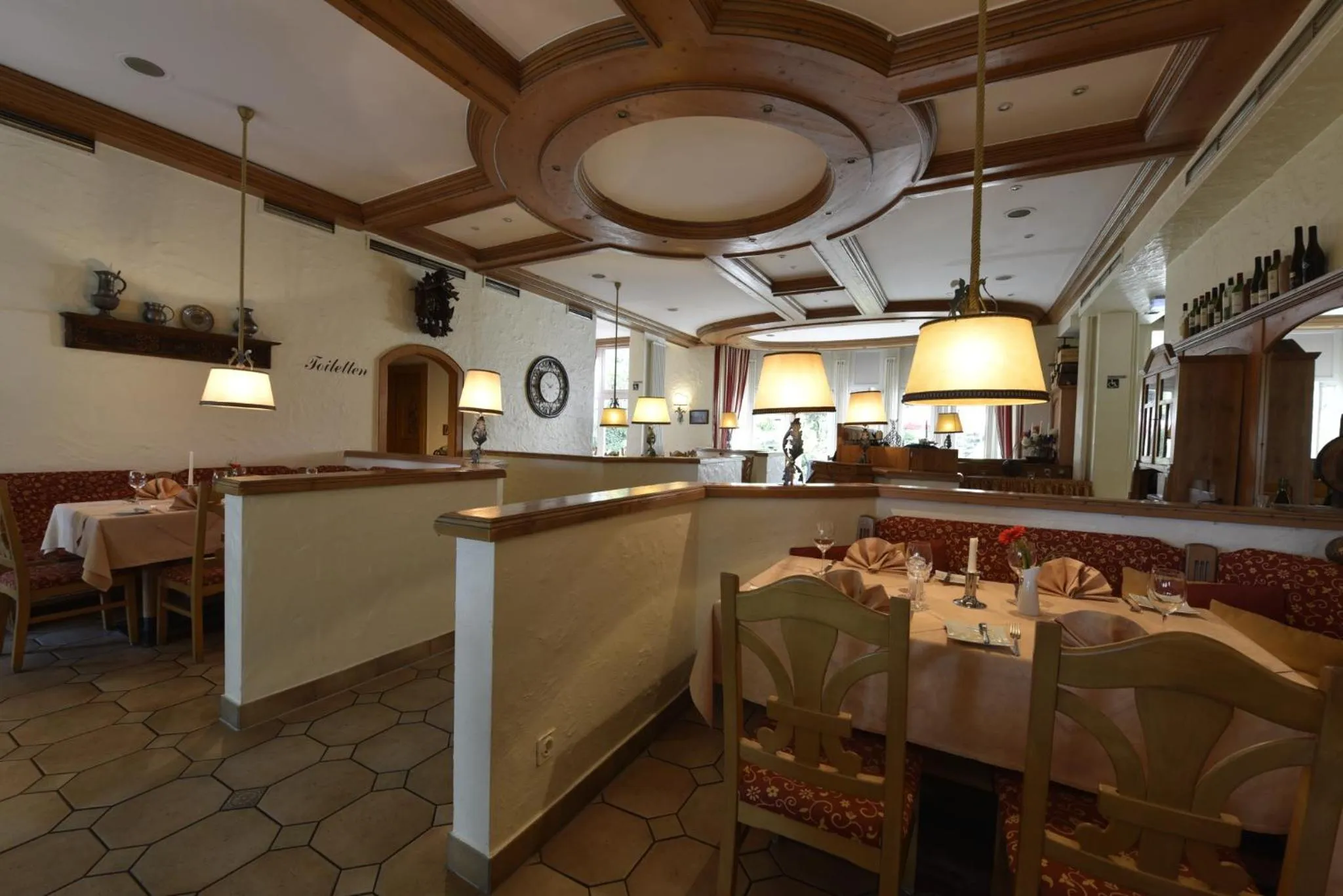 Restaurant/places to eat in Landhaus Alpinia