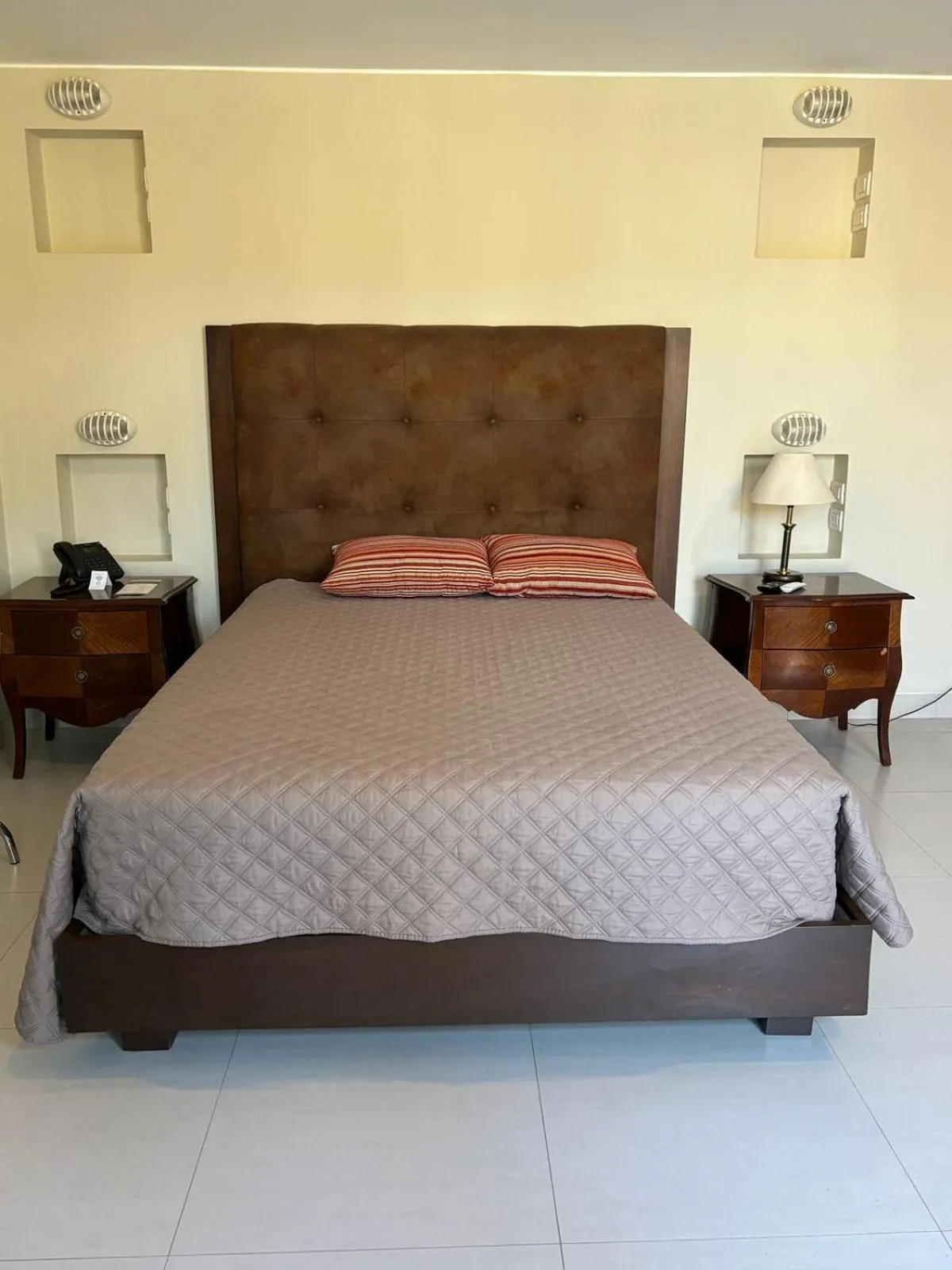 Bed in Hotel & Hacienda La Caravedo