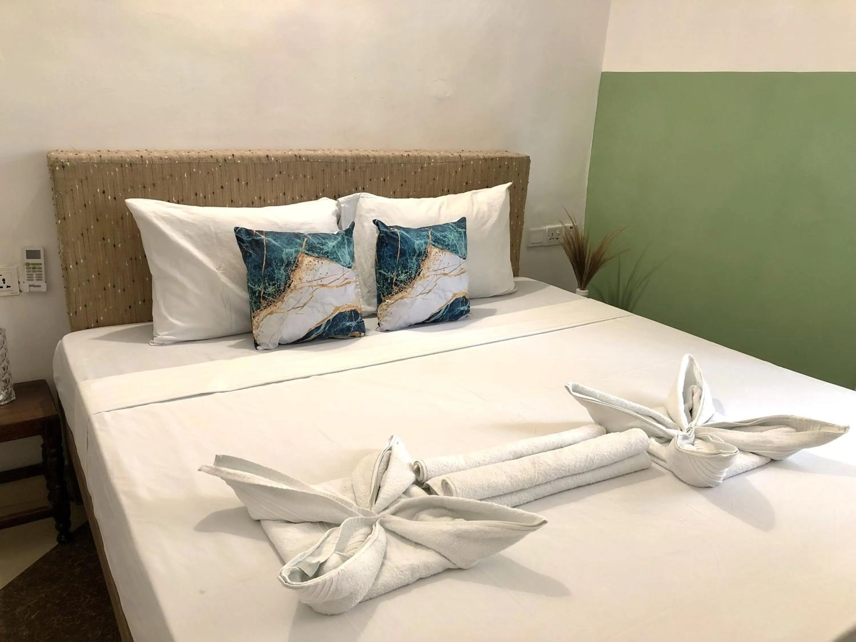 Photo of the whole room, Bed in Reyna Resort By Cezere The Palm