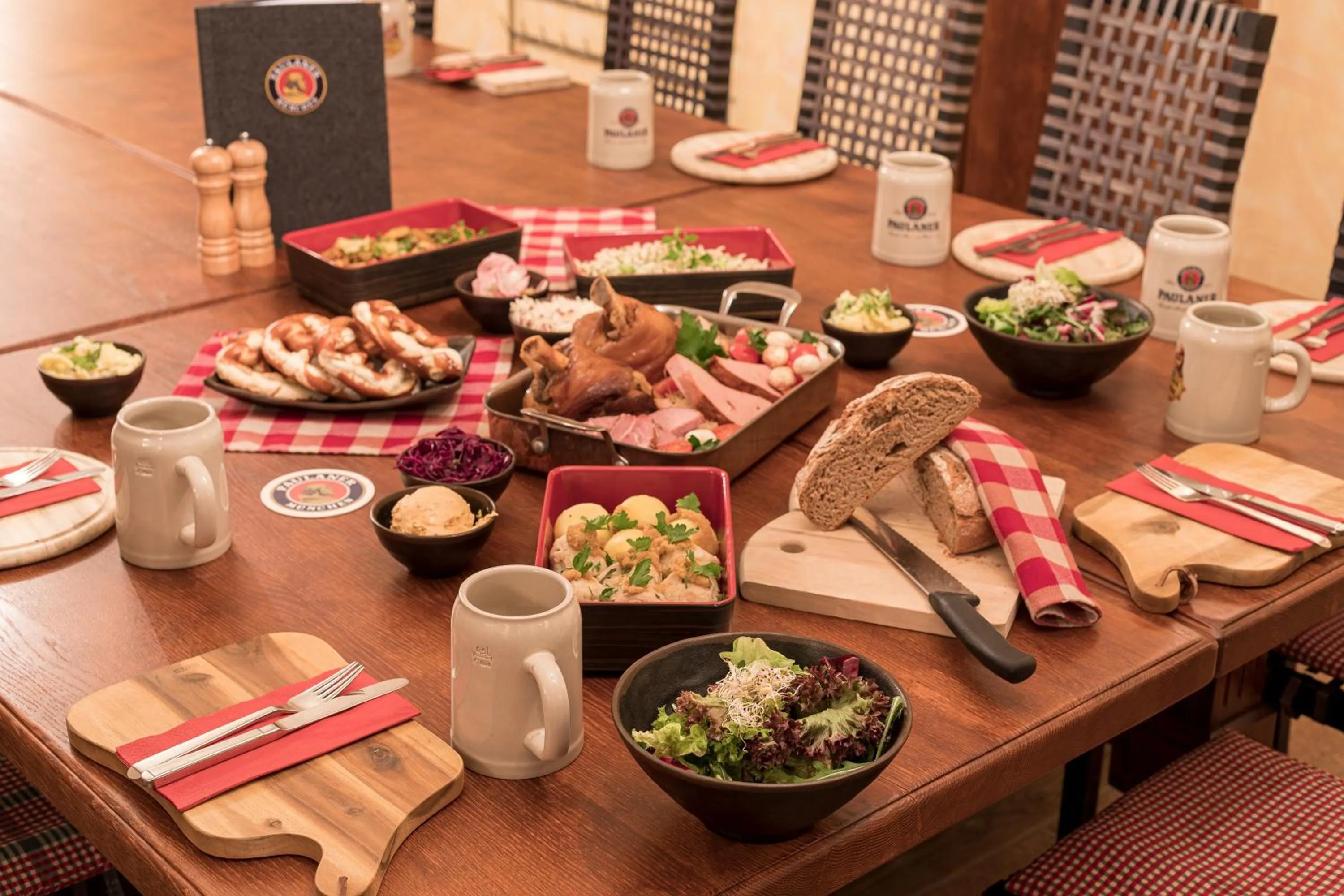 Food and drinks in Hotel Europäischer Hof Hamburg