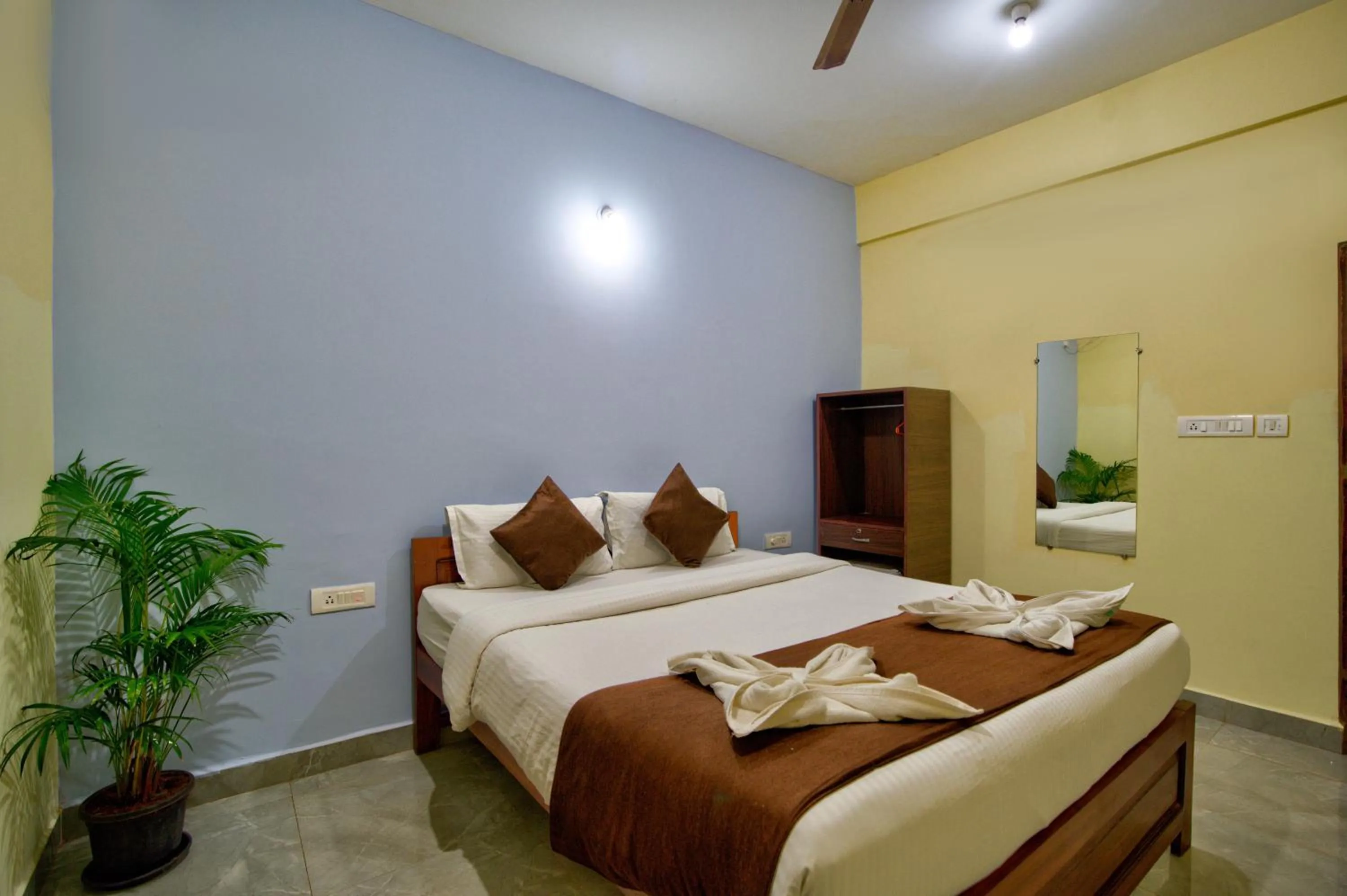 Bed in Crystal Bay Baga