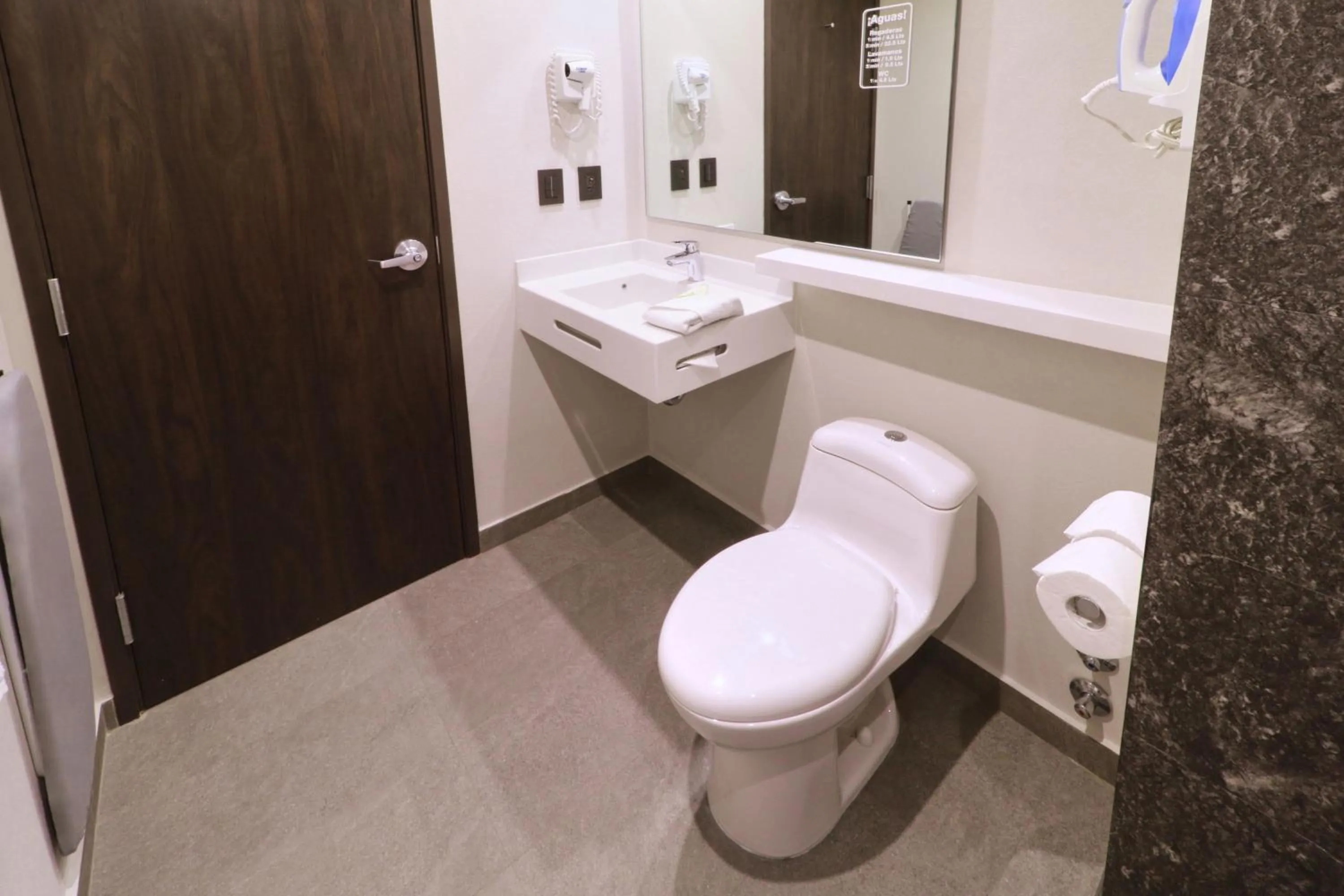 Bathroom in City Express by Marriott Monterrey Universidad