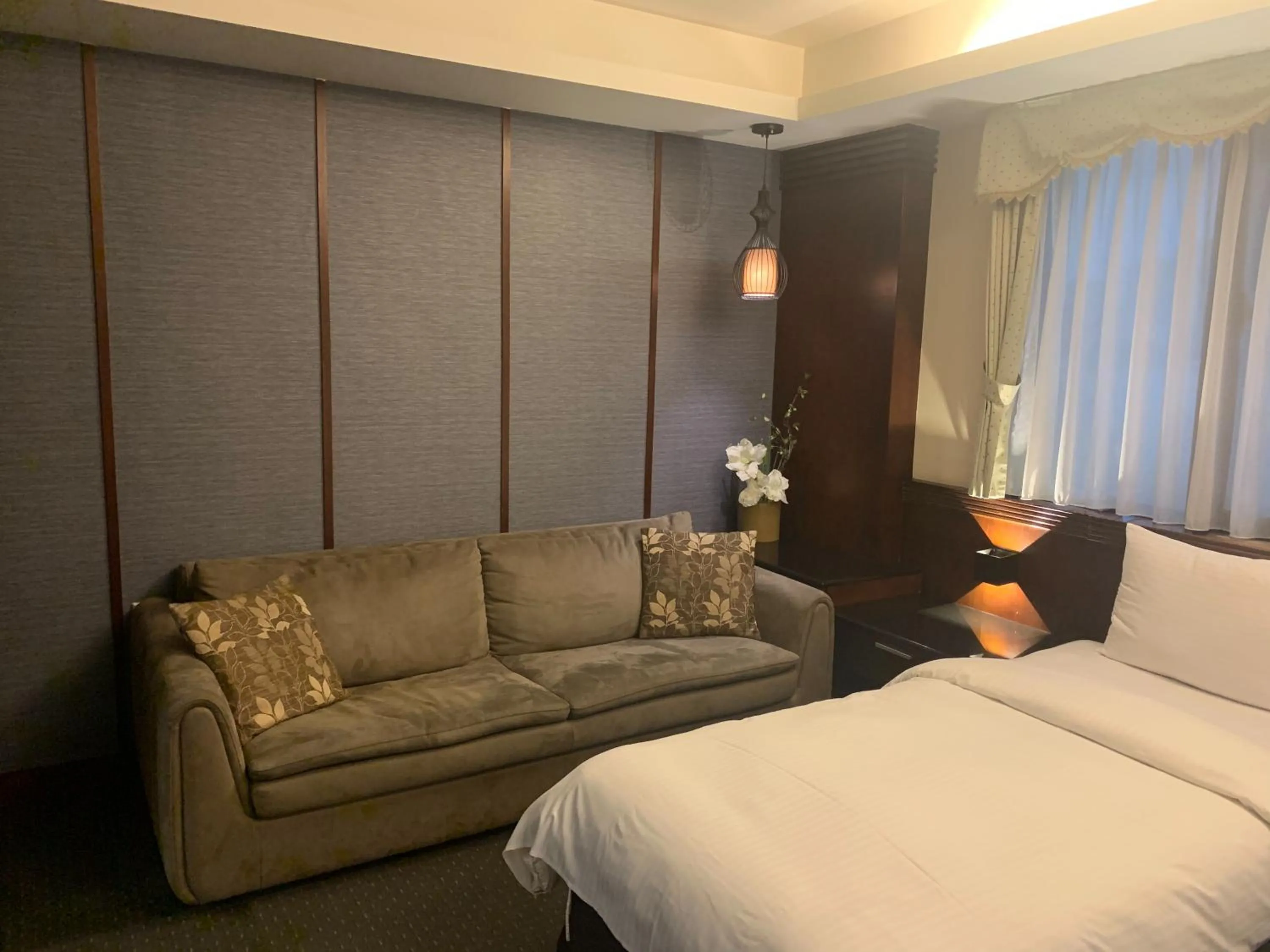 Photo of the whole room, Bed in Sun Sweet Hotel