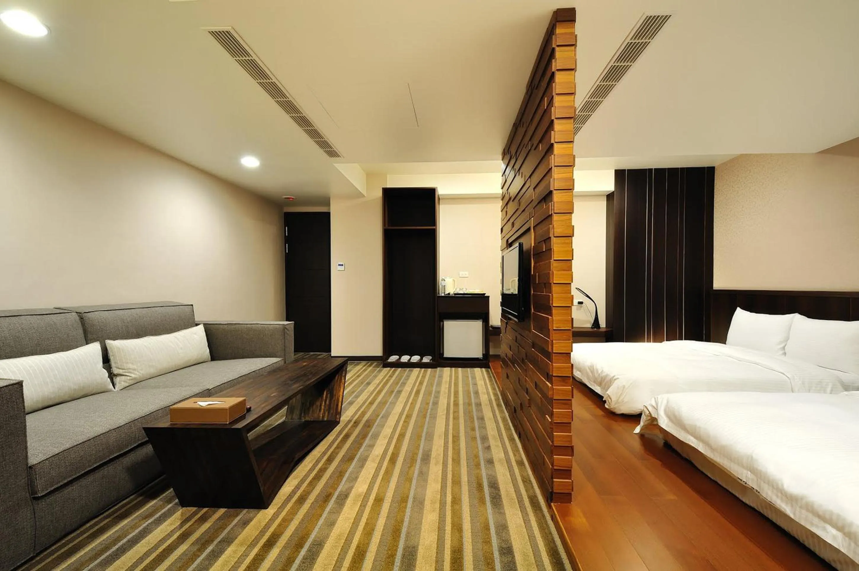 Photo of the whole room, Bed in Sun Sweet Hotel