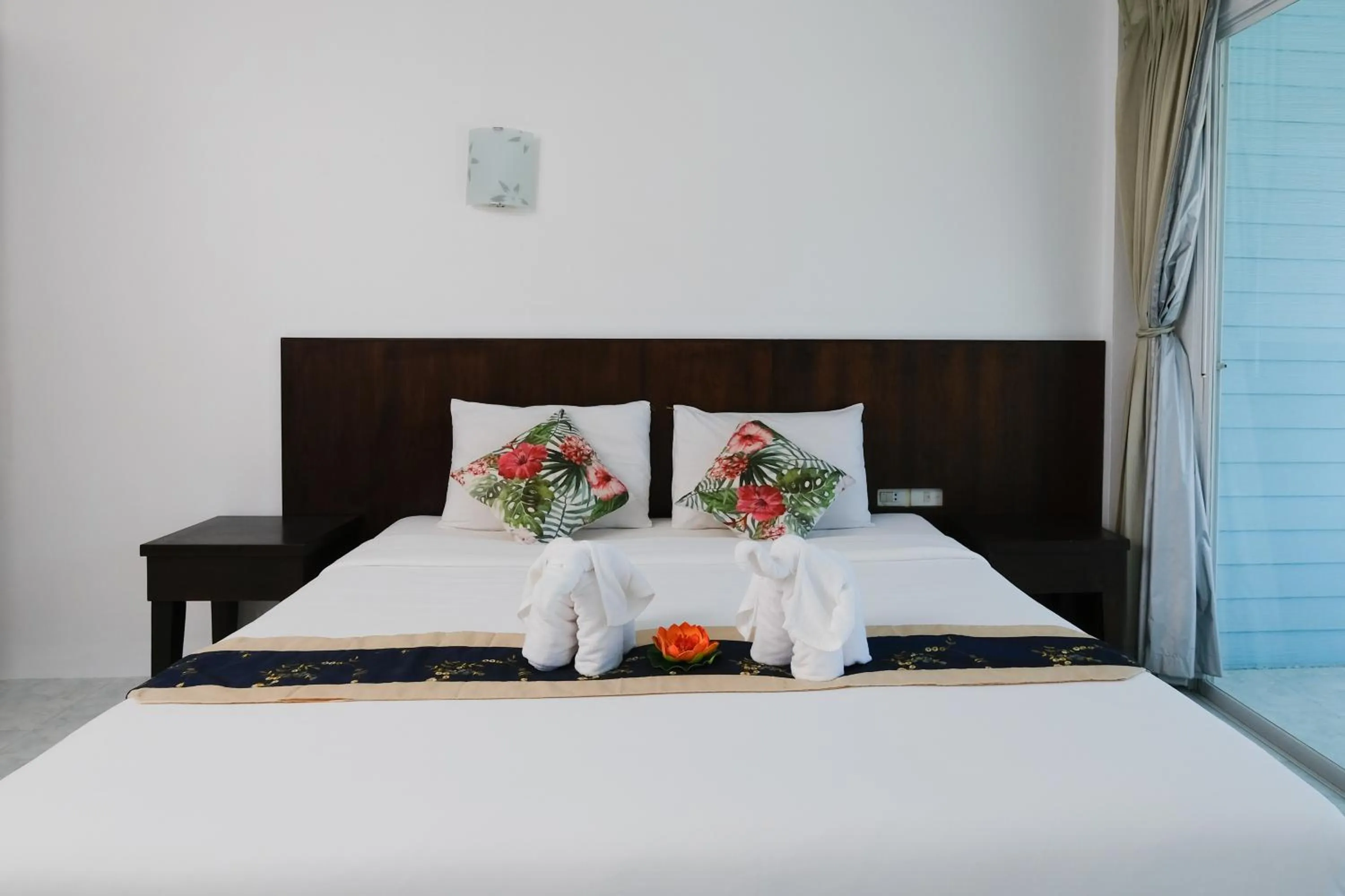 Bed in Kiwi Boutique Hotel