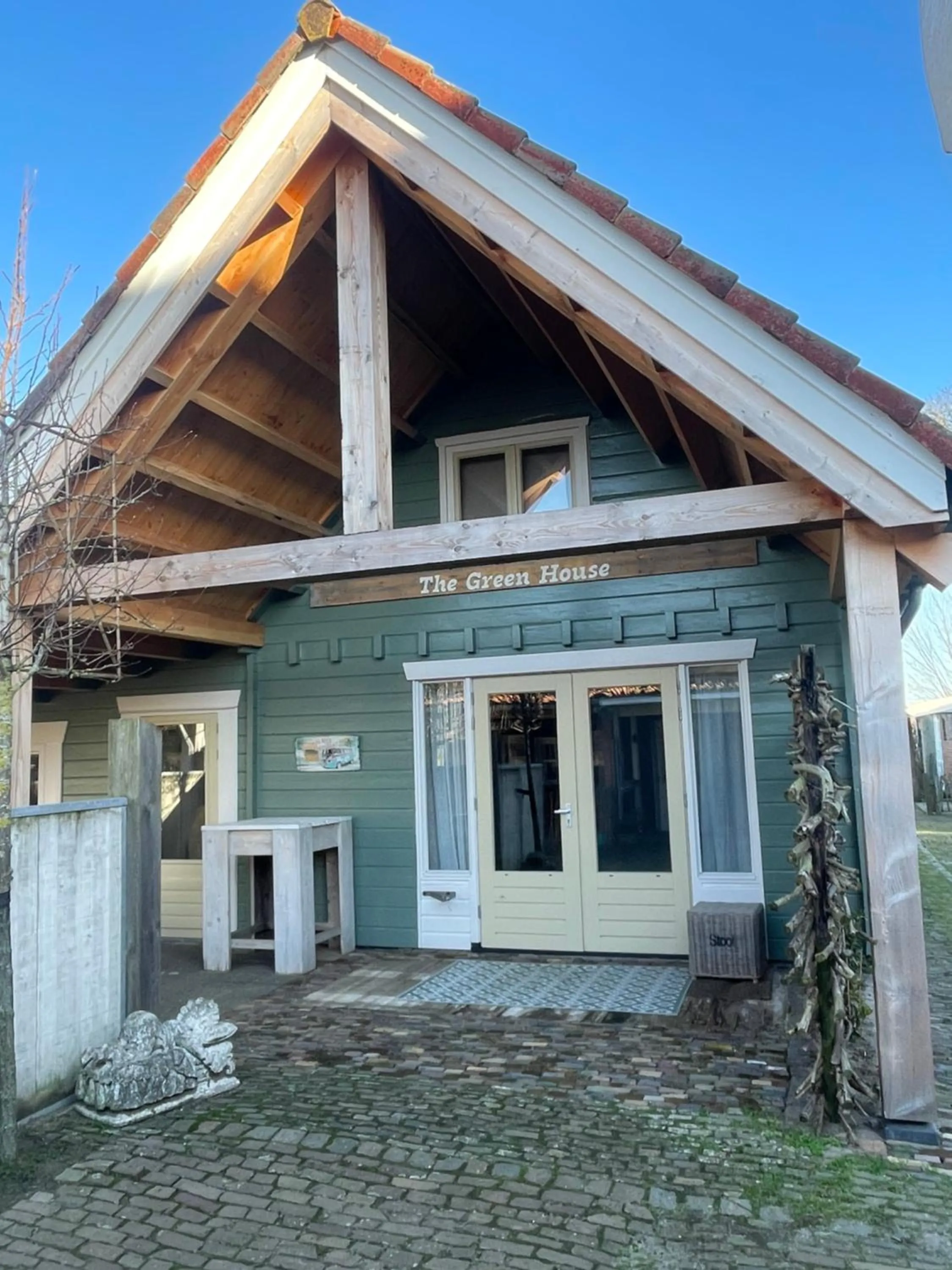 Property building in Ride by the Sea Guesthouse