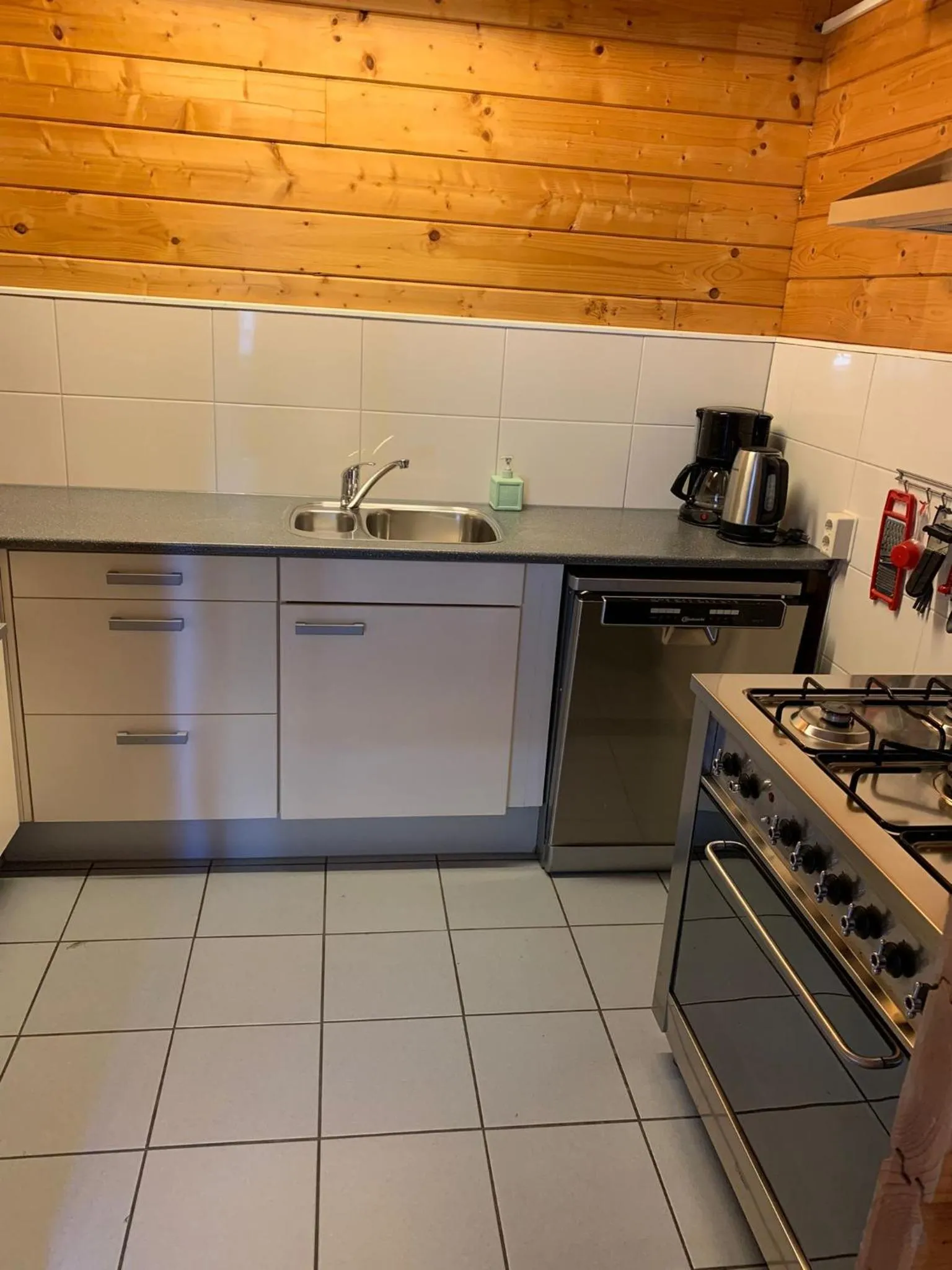 Kitchen or kitchenette in Ride by the Sea Guesthouse