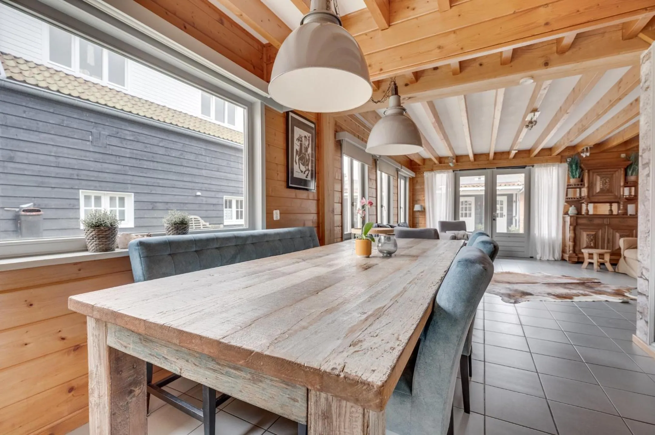 Living room in Ride by the Sea Guesthouse