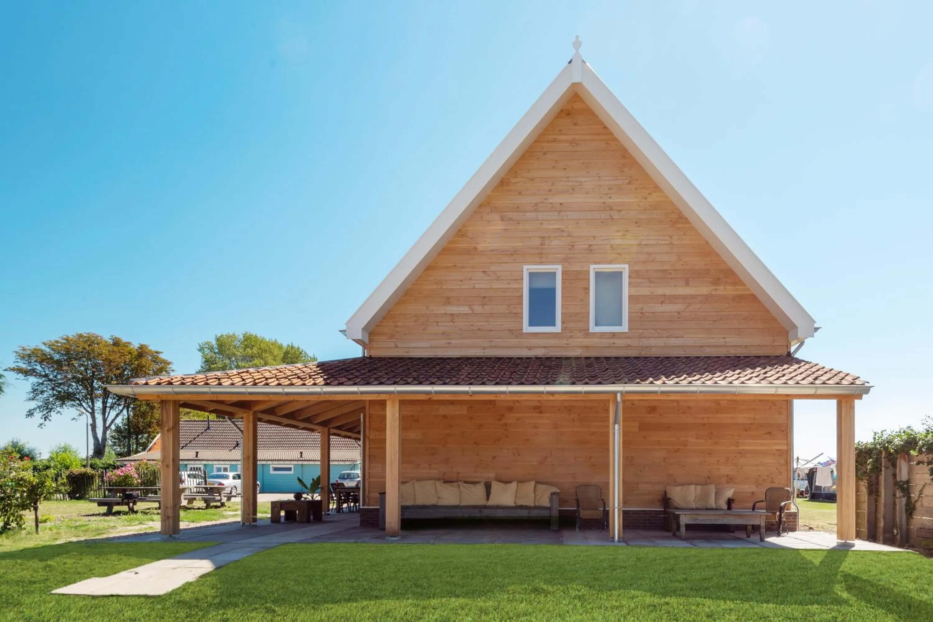 Property building in Ride by the Sea Guesthouse