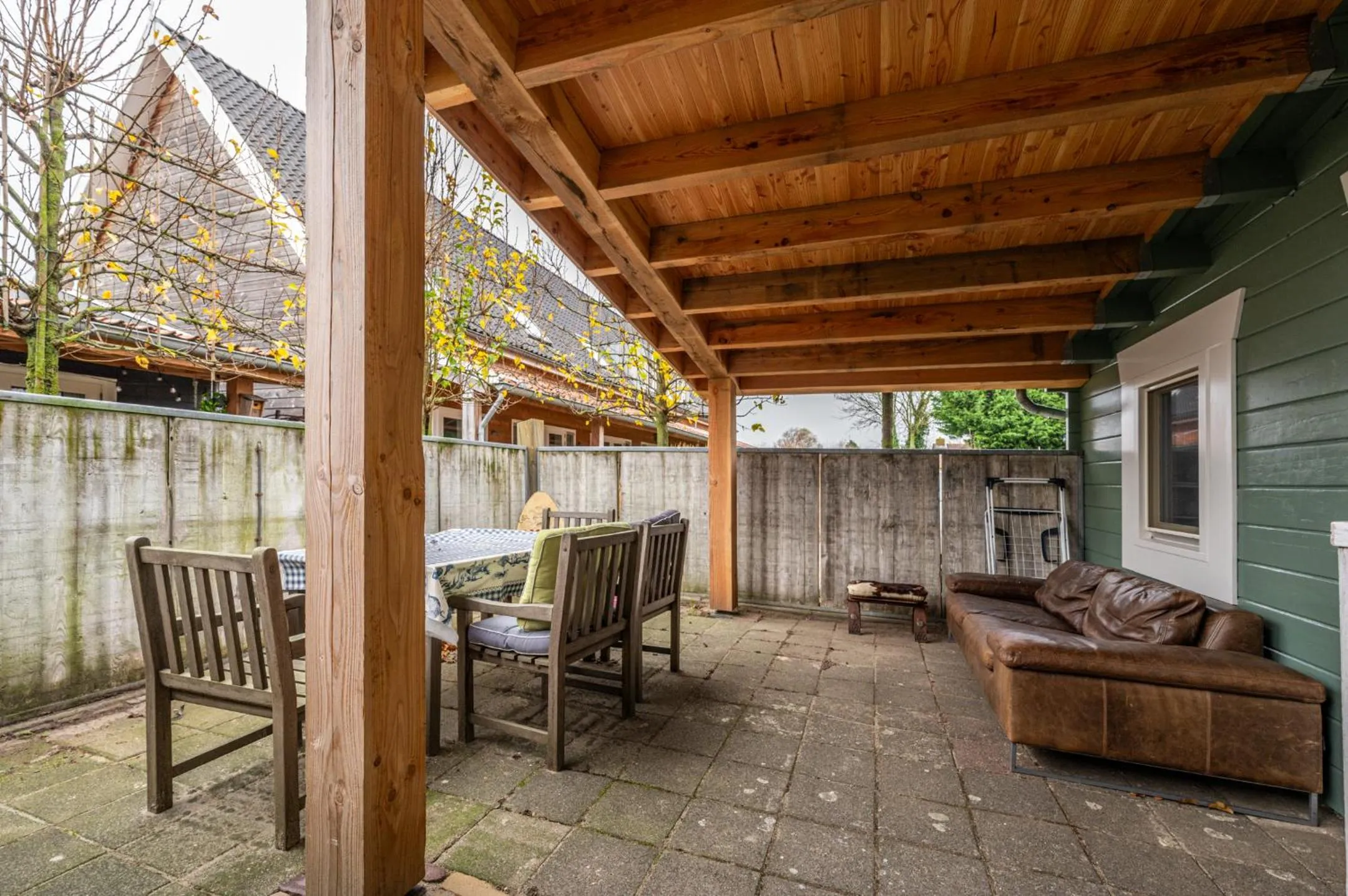 Balcony/Terrace in Ride by the Sea Guesthouse