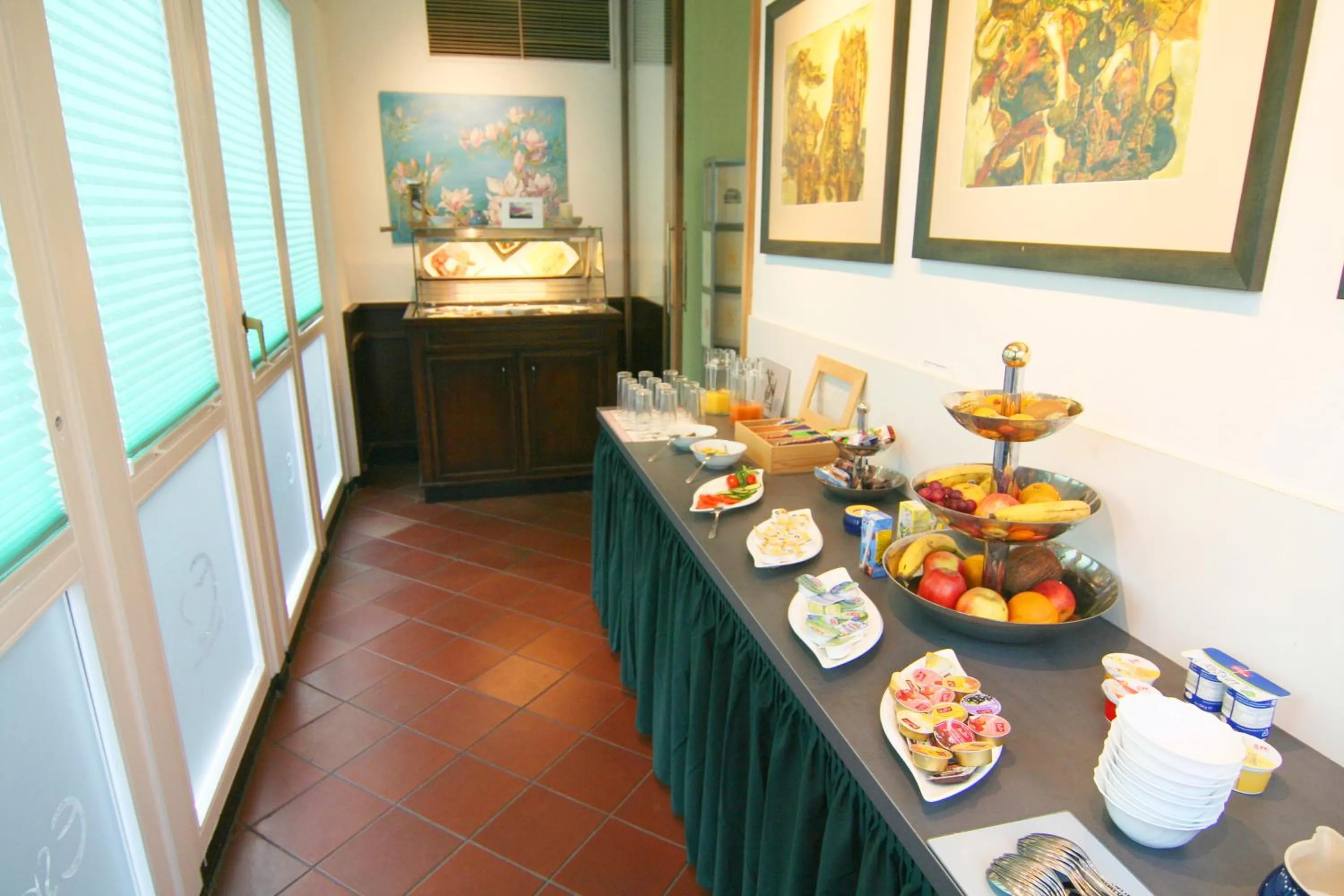 Buffet breakfast in Esprit Hotel