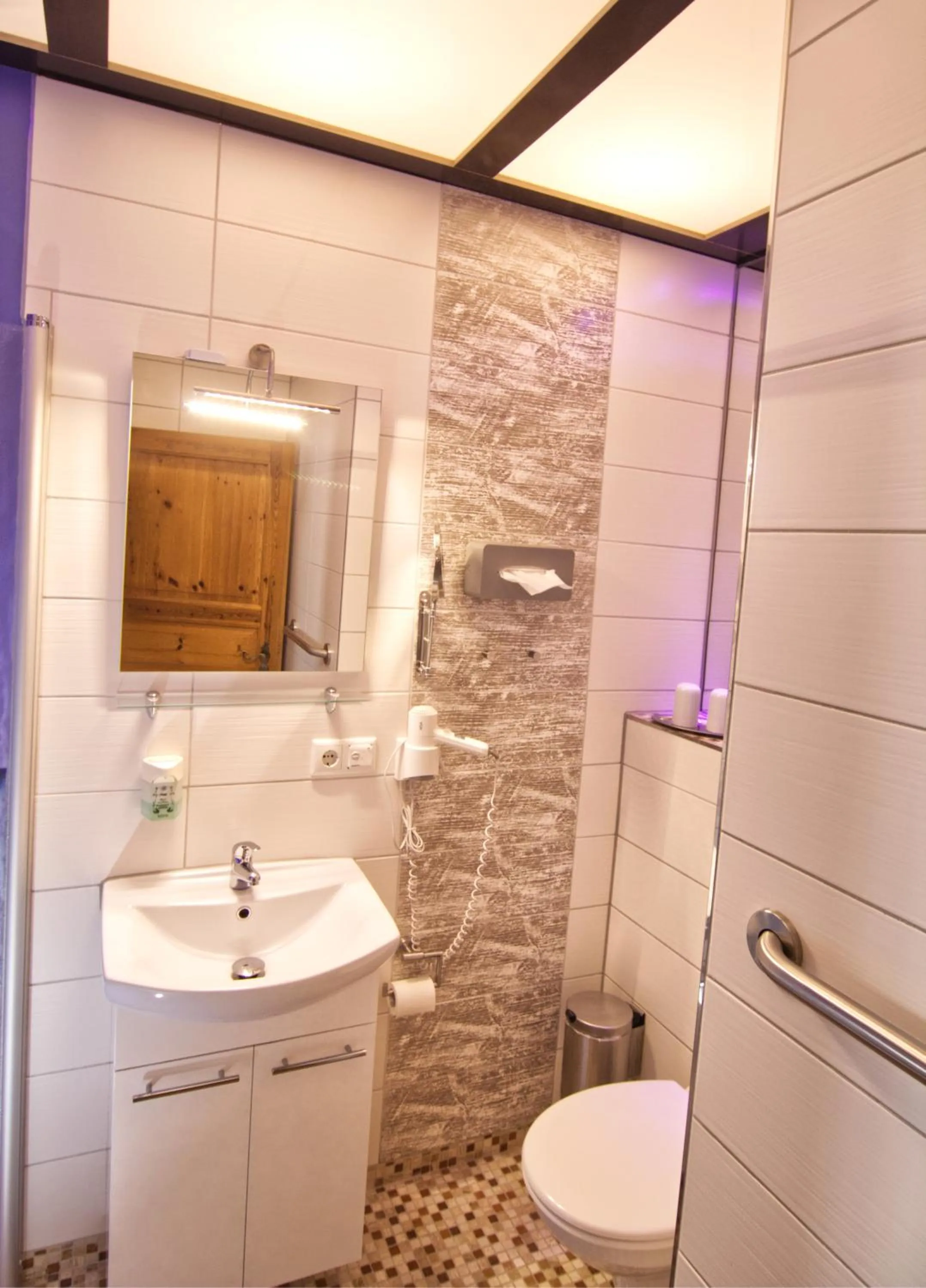 Bathroom in Esprit Hotel