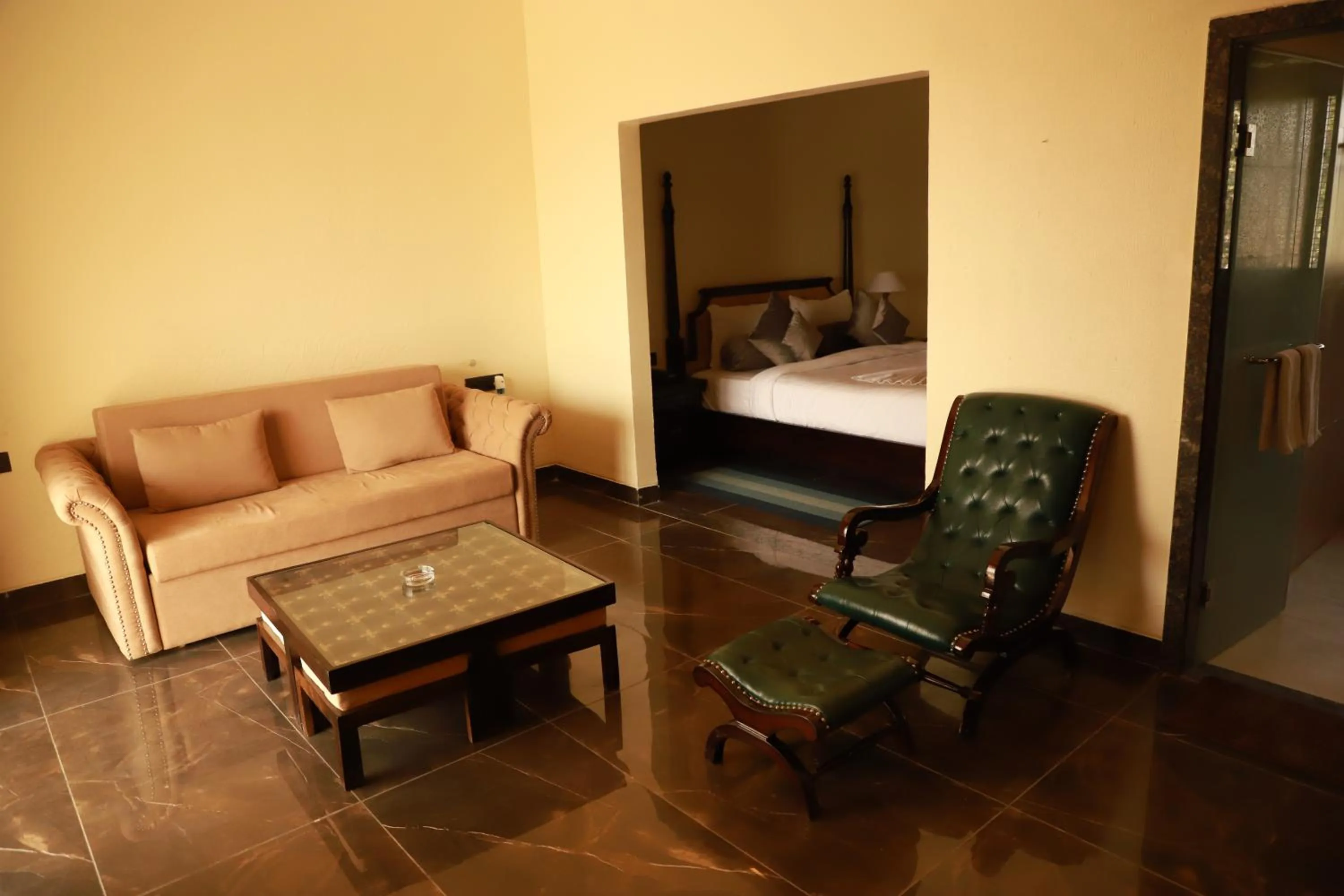 Bed in The Pench International