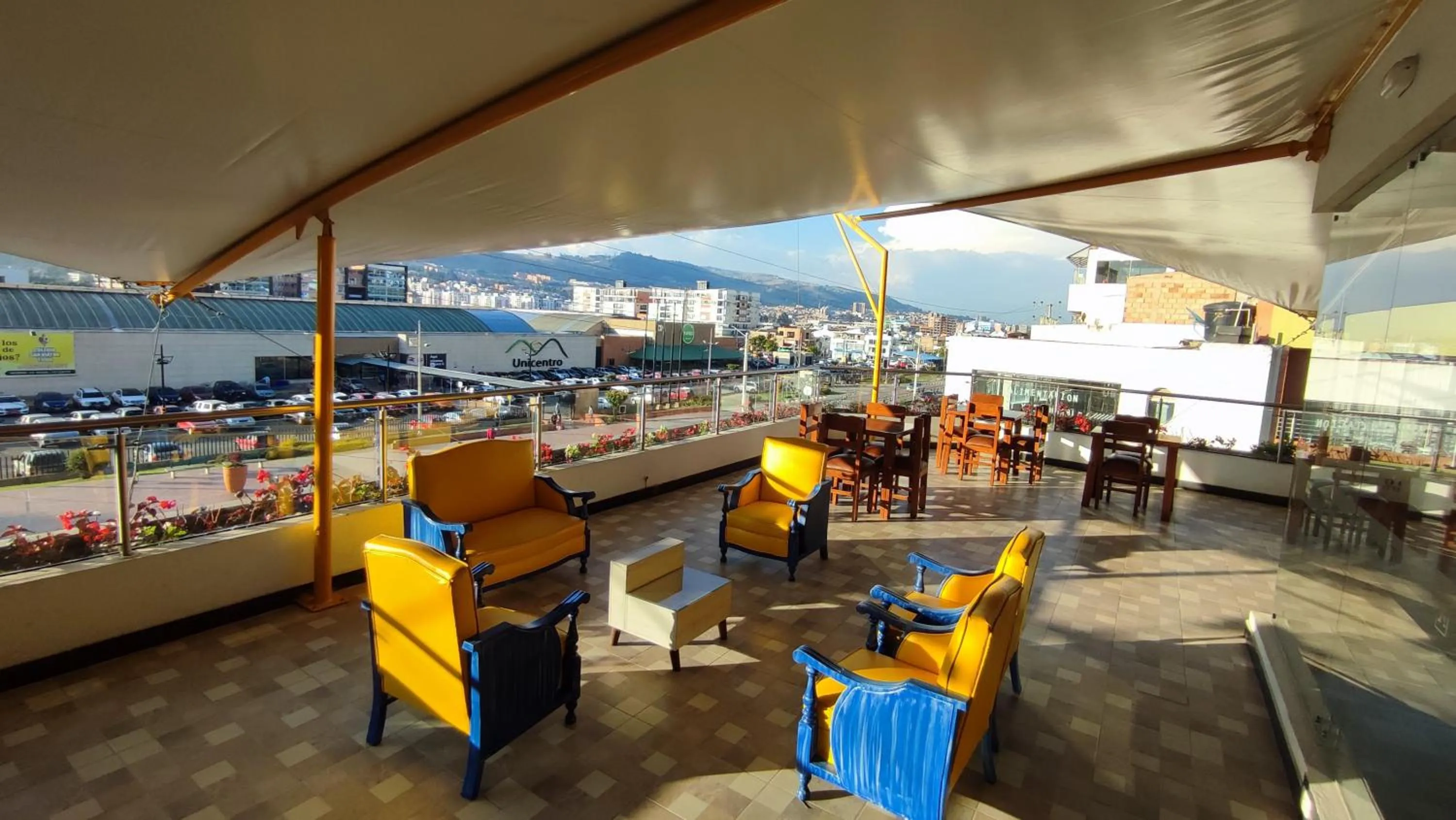 Patio, Restaurant/Places to Eat in Hotel Aristo Gold