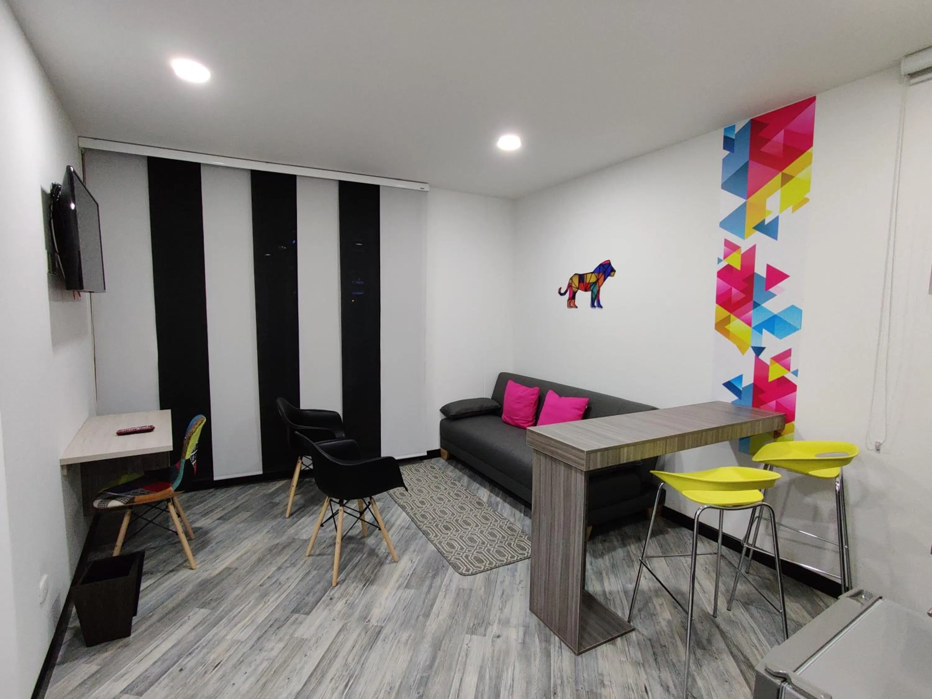 Seating area, Dining Area in Hotel Aristo Gold